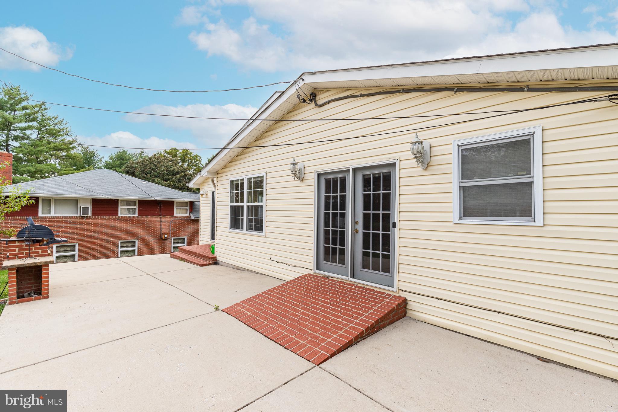 HILLSDALE ESTATES - Residential