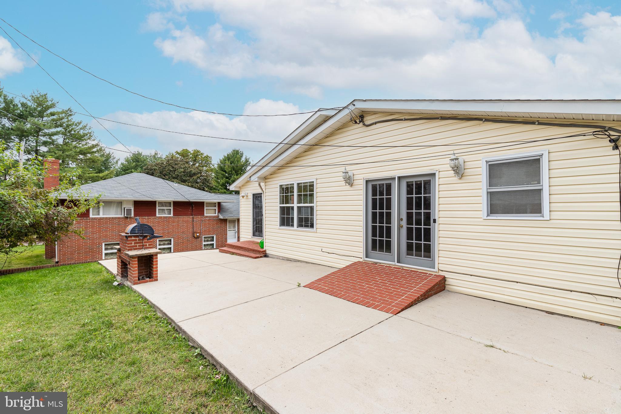 HILLSDALE ESTATES - Residential