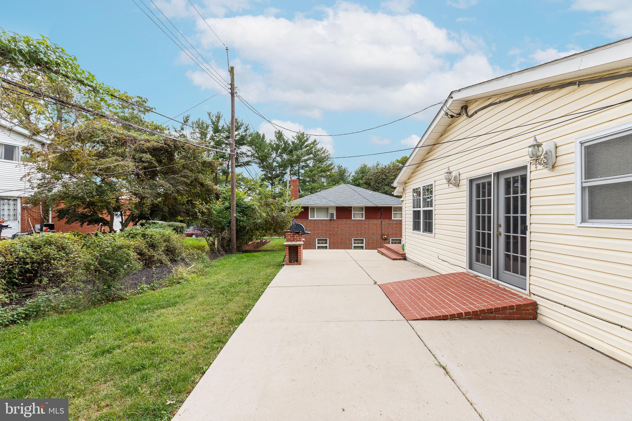 HILLSDALE ESTATES - Residential