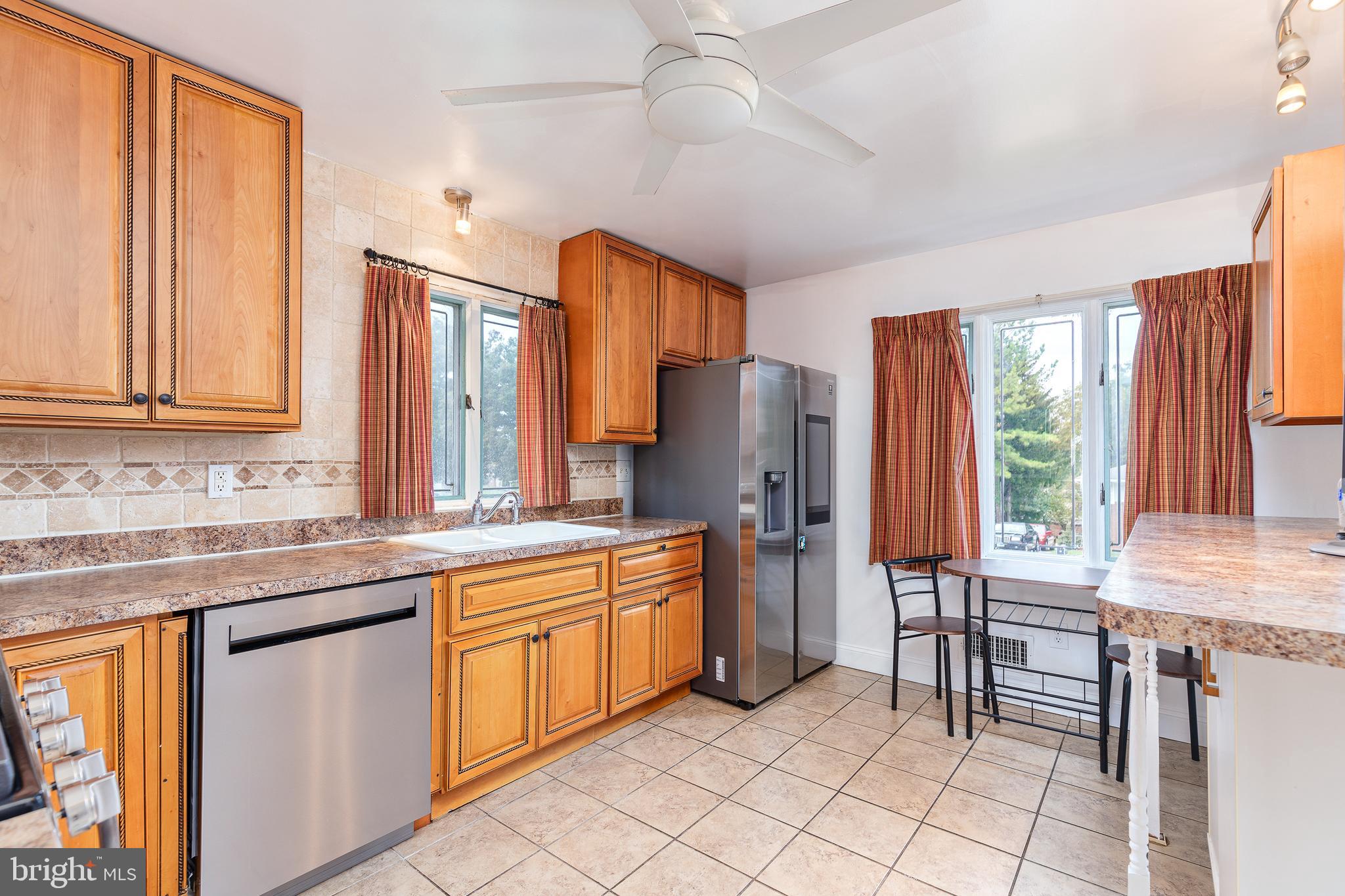 HILLSDALE ESTATES - Residential