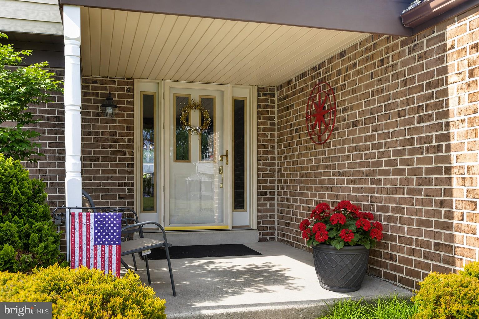 555 ELLIOTT DRIVE