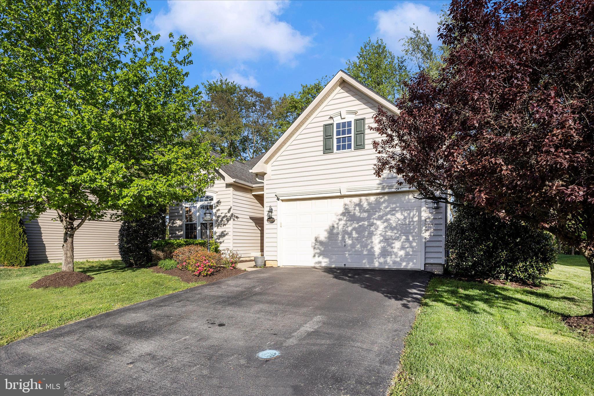 THE VILLAGE OF WASHINGTON TRAIL EAST - Residential