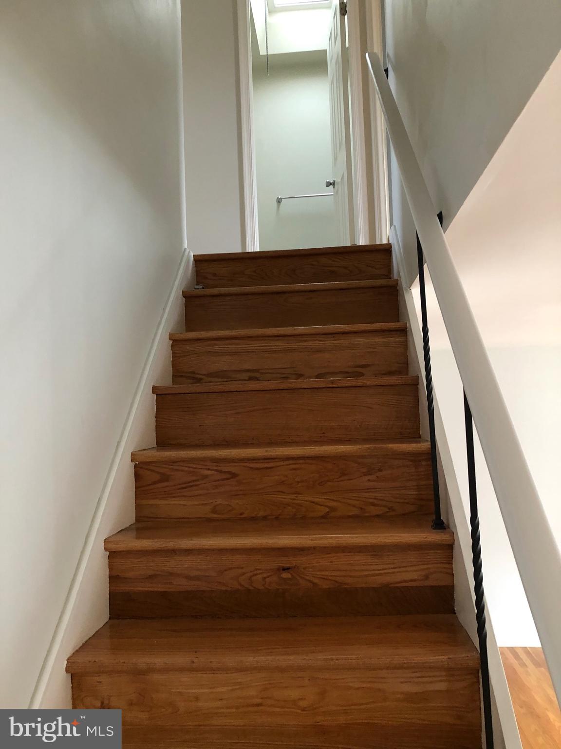 PARKWOOD - Residential Lease