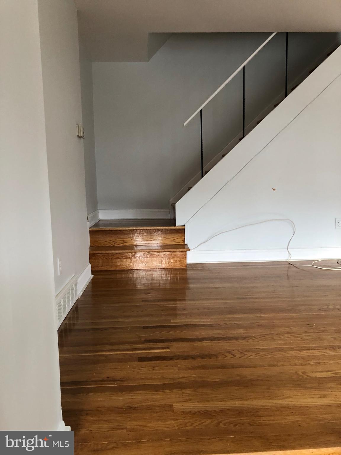 PARKWOOD - Residential Lease