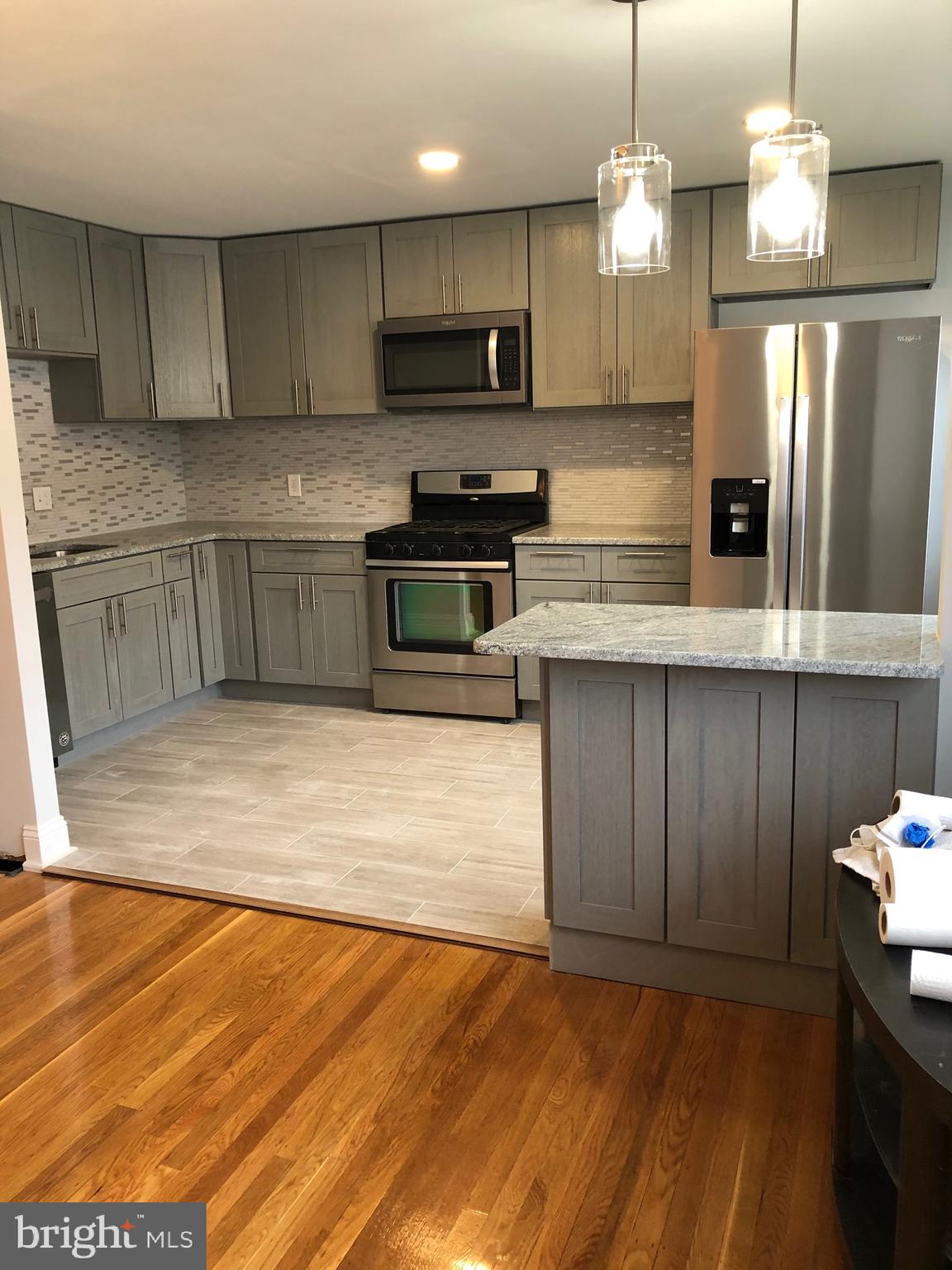 PARKWOOD - Residential Lease