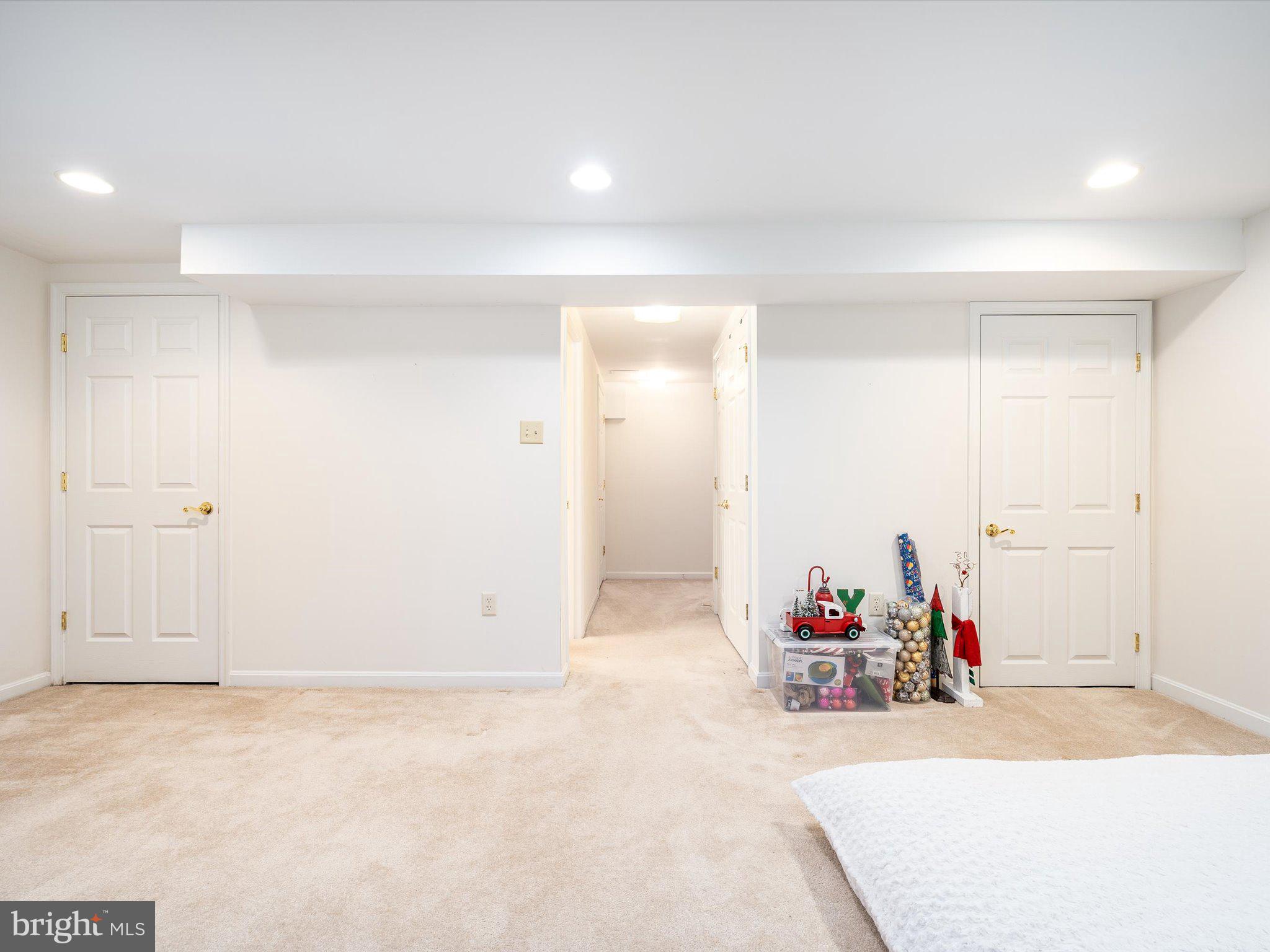 VALLEY VIEW - Residential