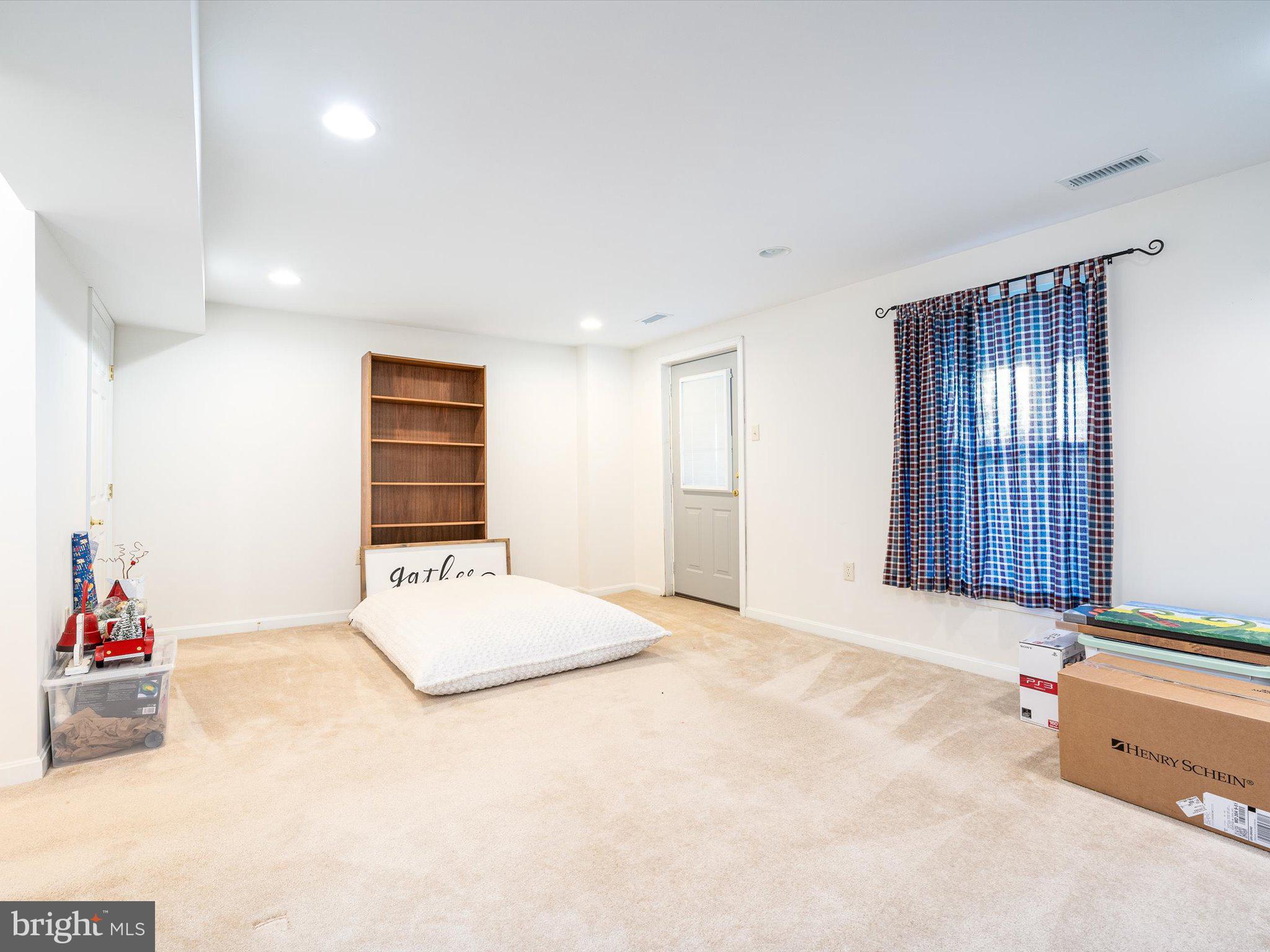 VALLEY VIEW - Residential