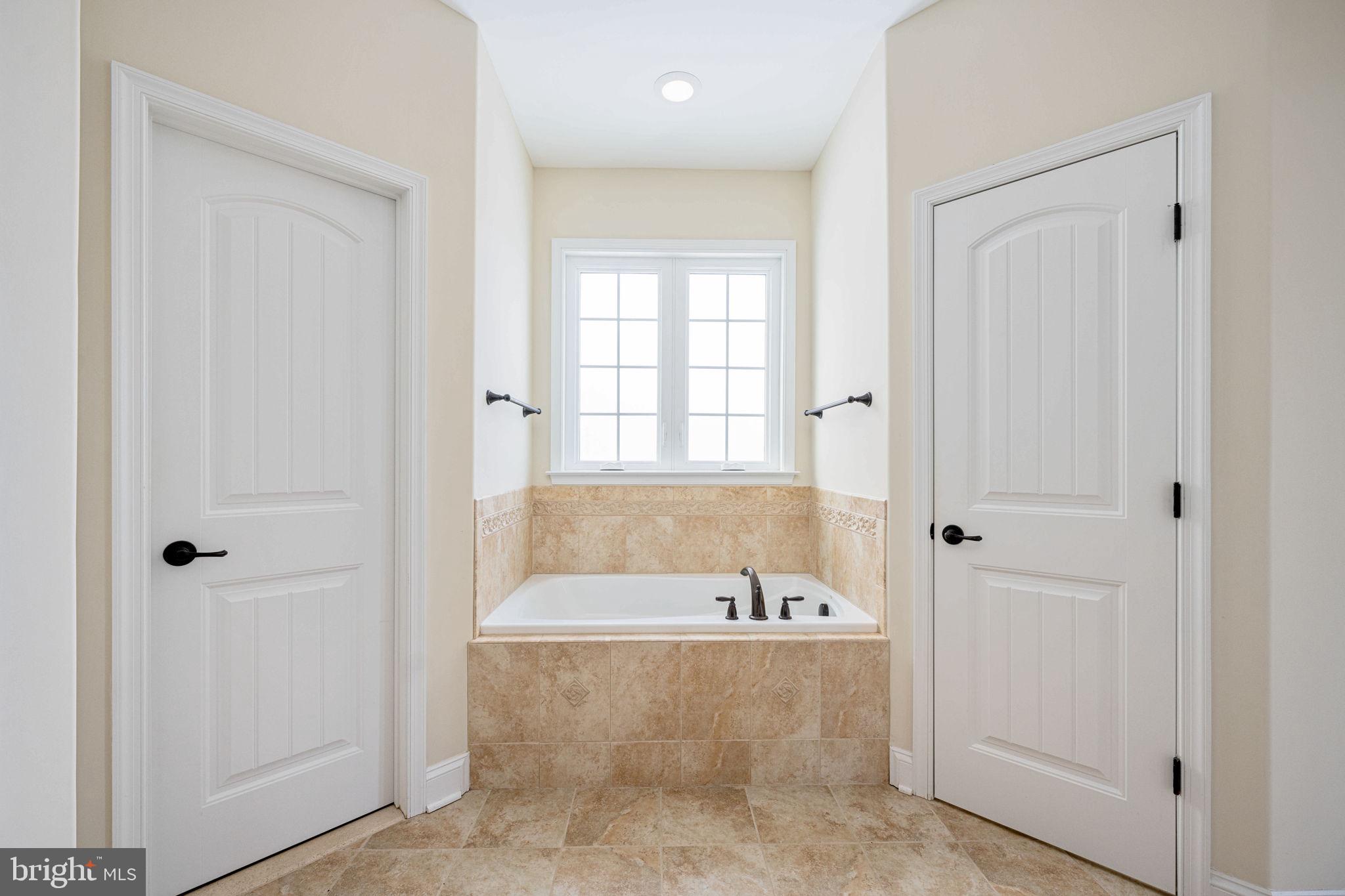 MILL RUN - Residential