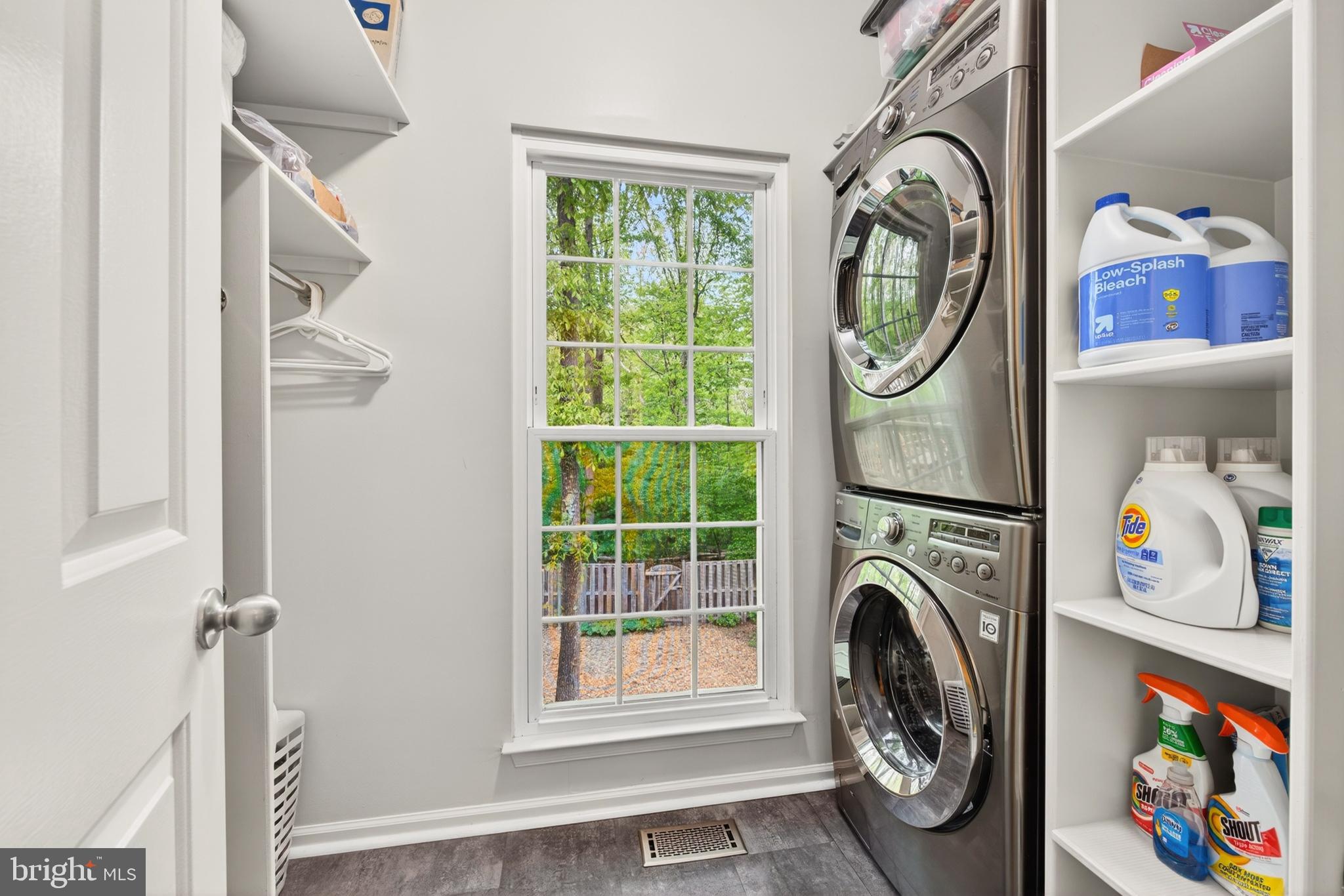 DRANESVILLE ESTATES - Residential