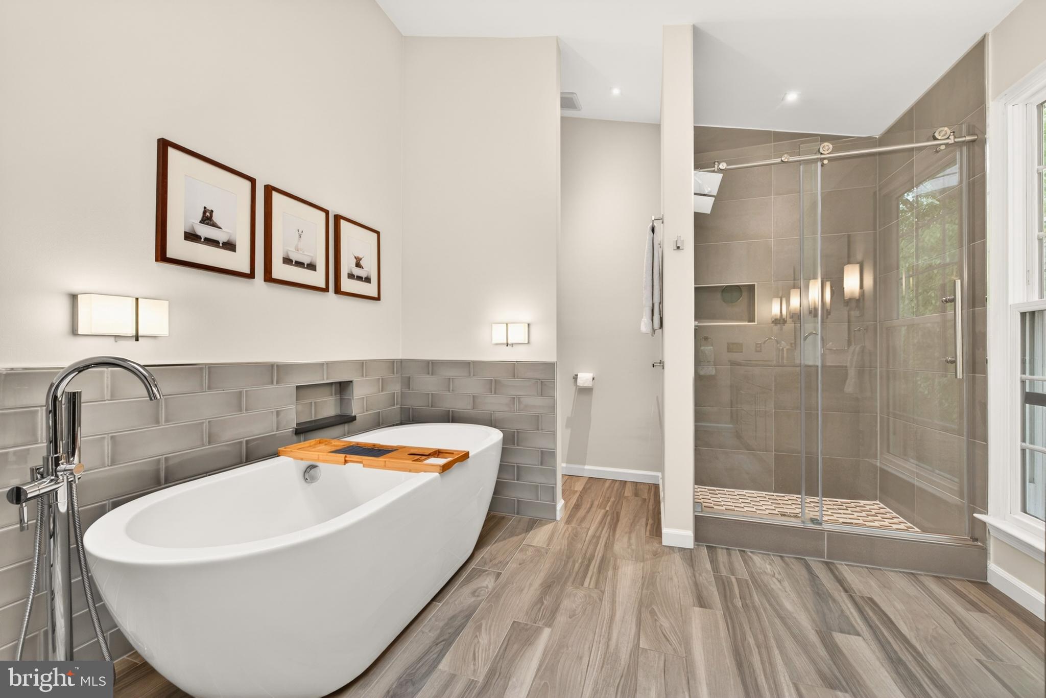 DRANESVILLE ESTATES - Residential