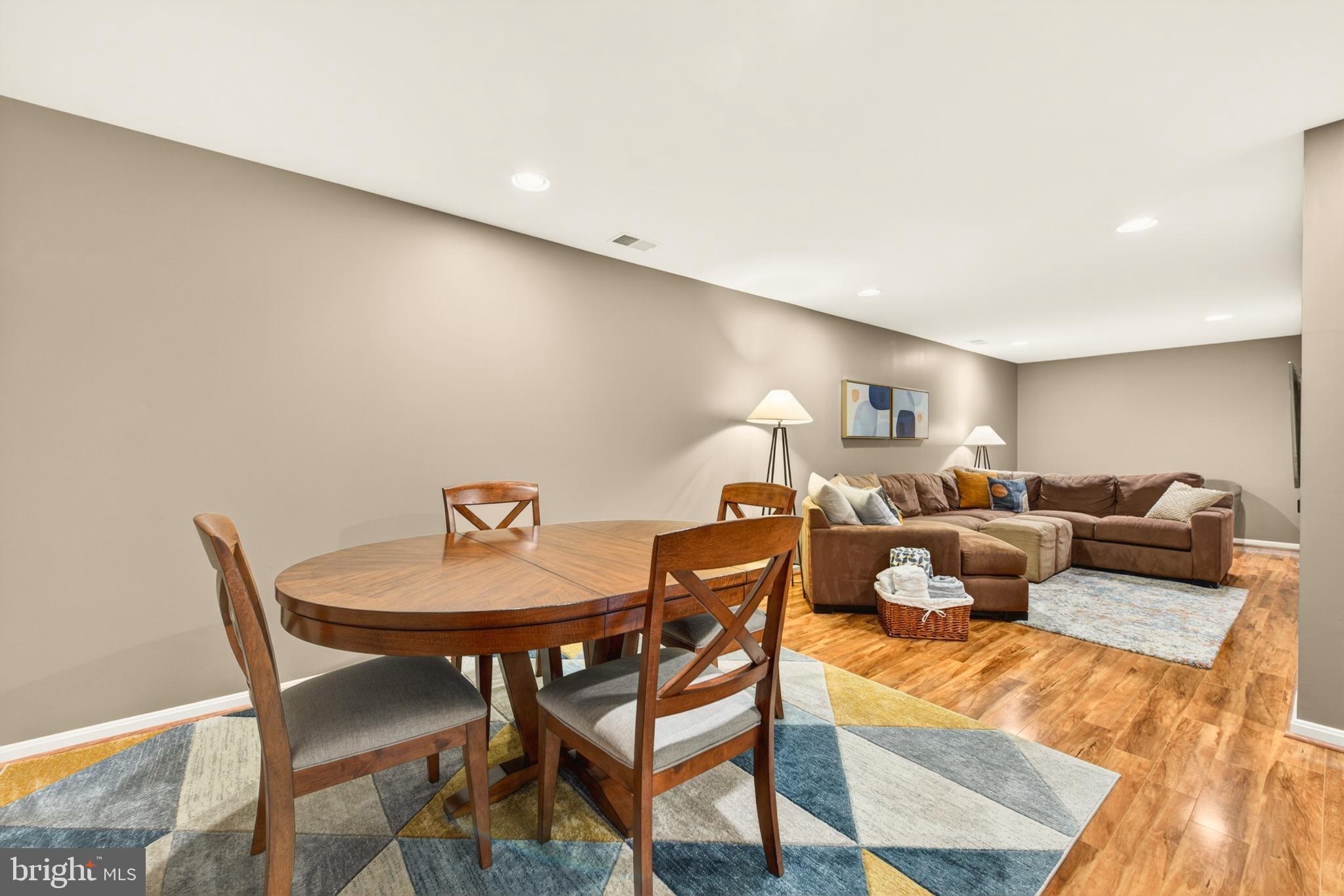 DRANESVILLE ESTATES - Residential