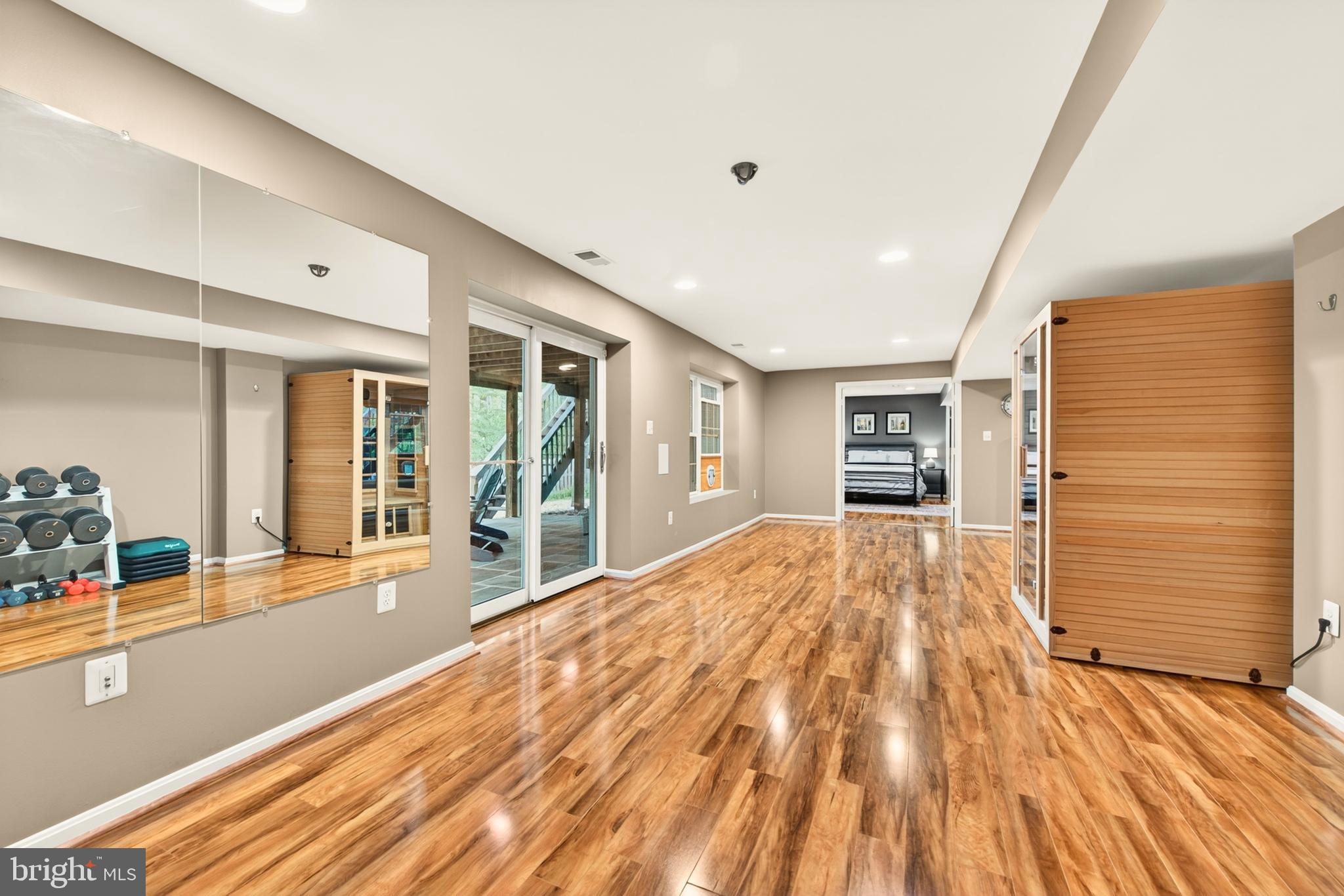 DRANESVILLE ESTATES - Residential