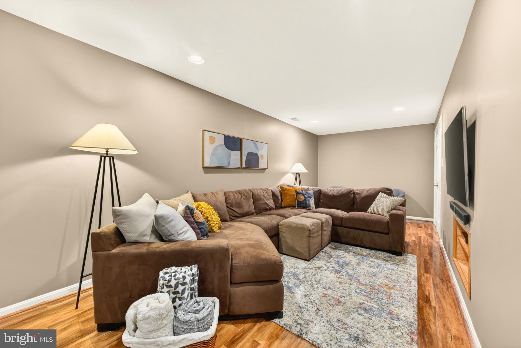 DRANESVILLE ESTATES - Residential
