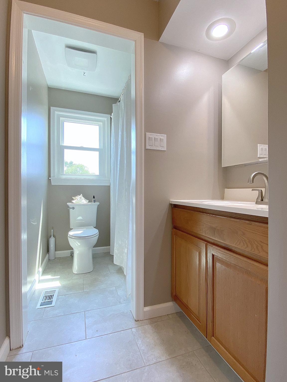 HAMPSTEAD - Residential