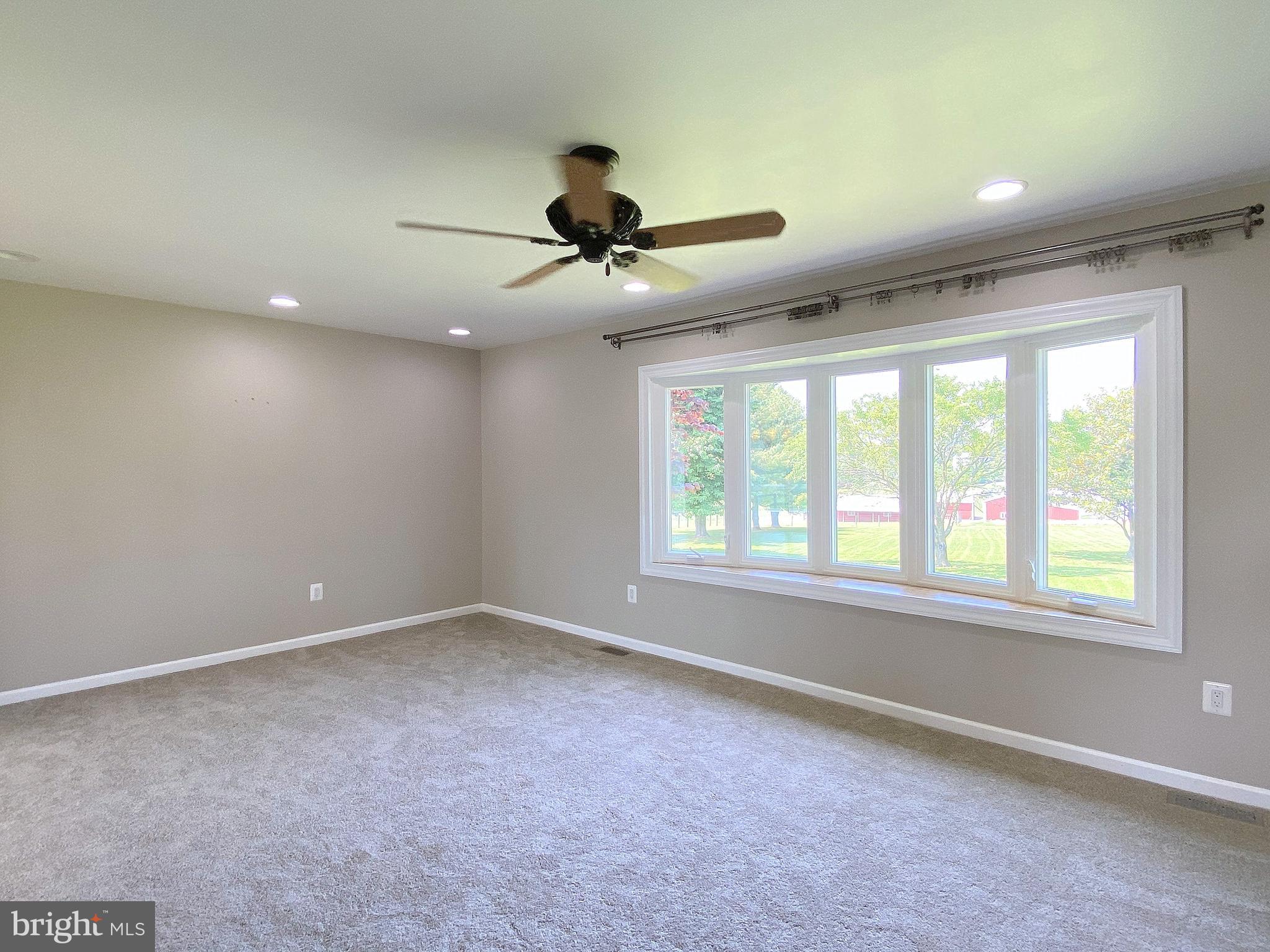 HAMPSTEAD - Residential