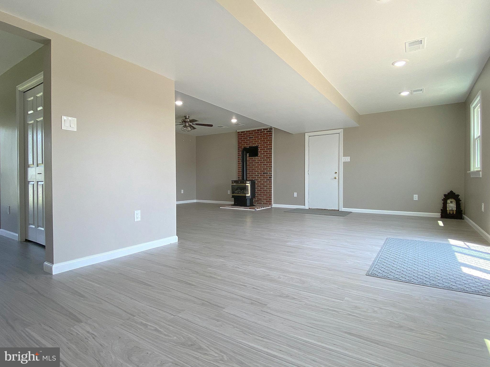 HAMPSTEAD - Residential