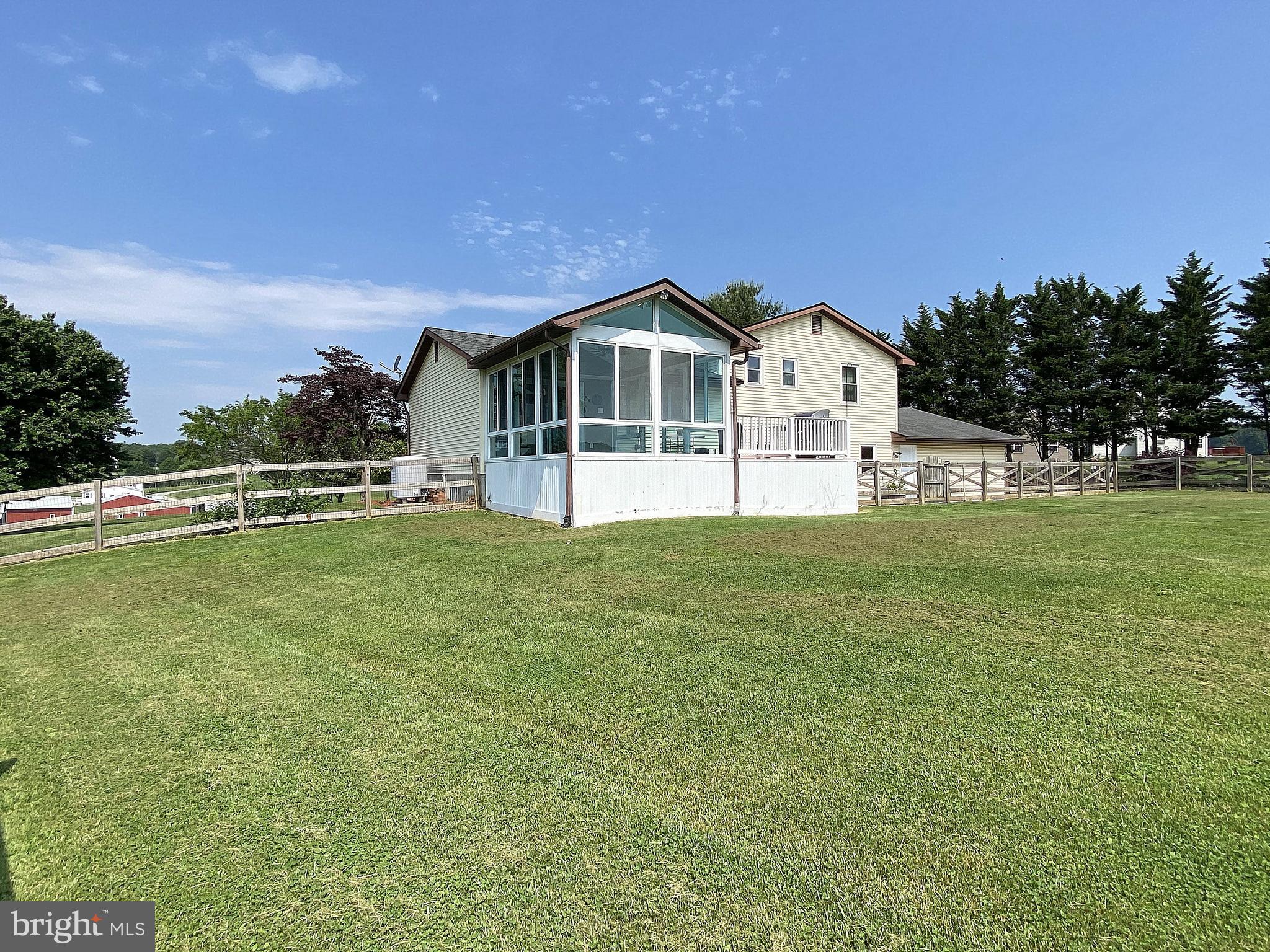 HAMPSTEAD - Residential