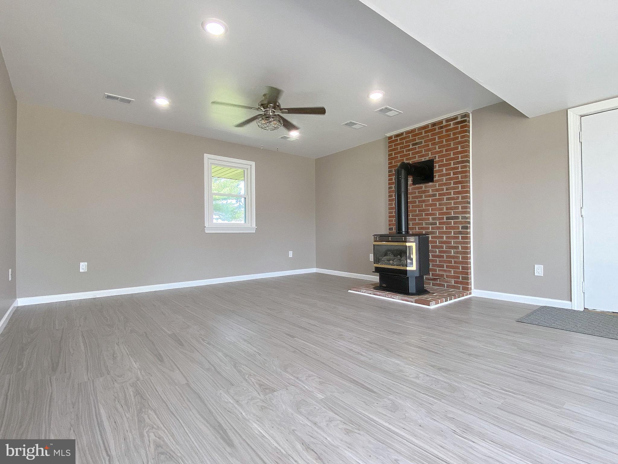 HAMPSTEAD - Residential