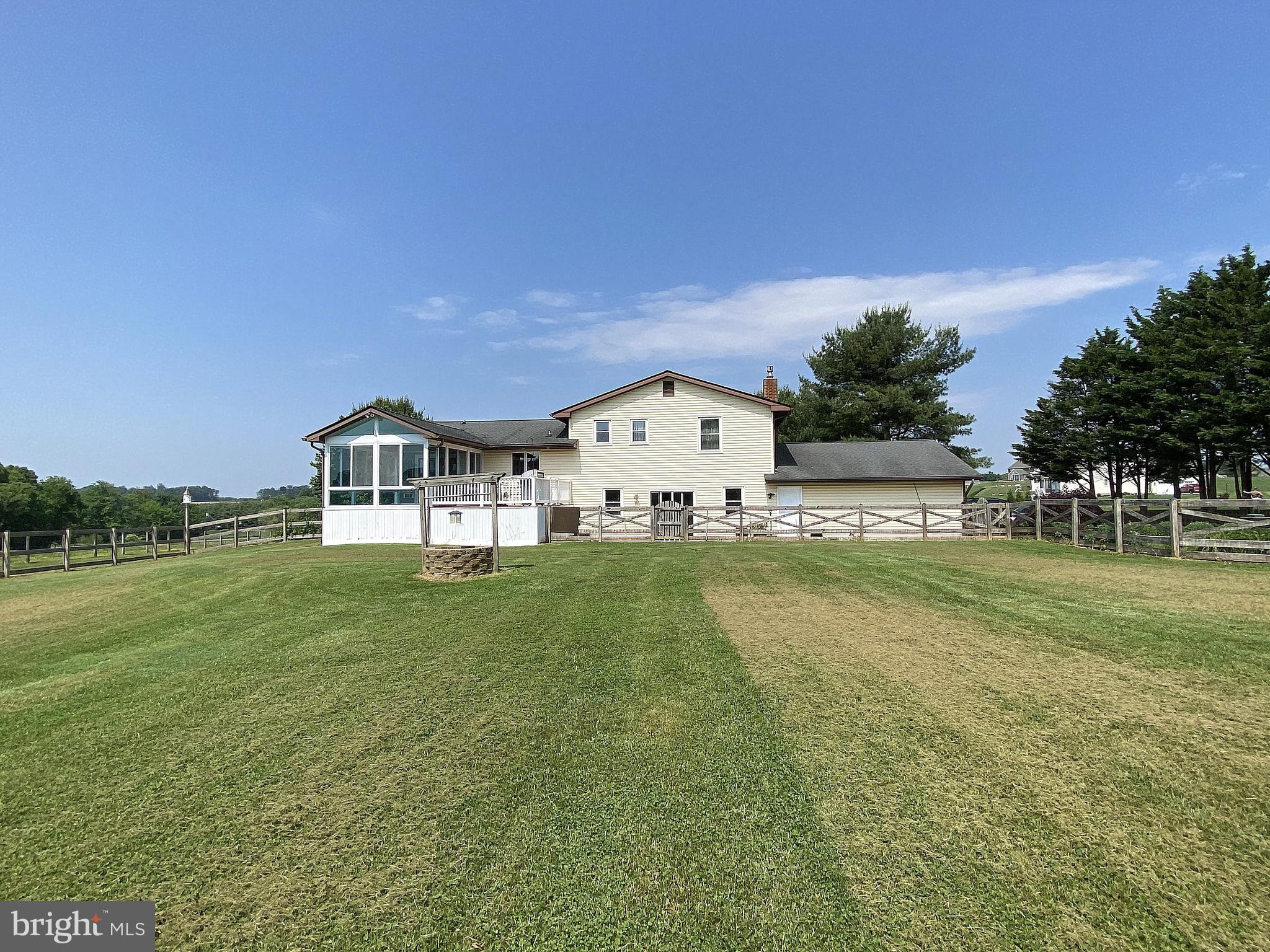 HAMPSTEAD - Residential