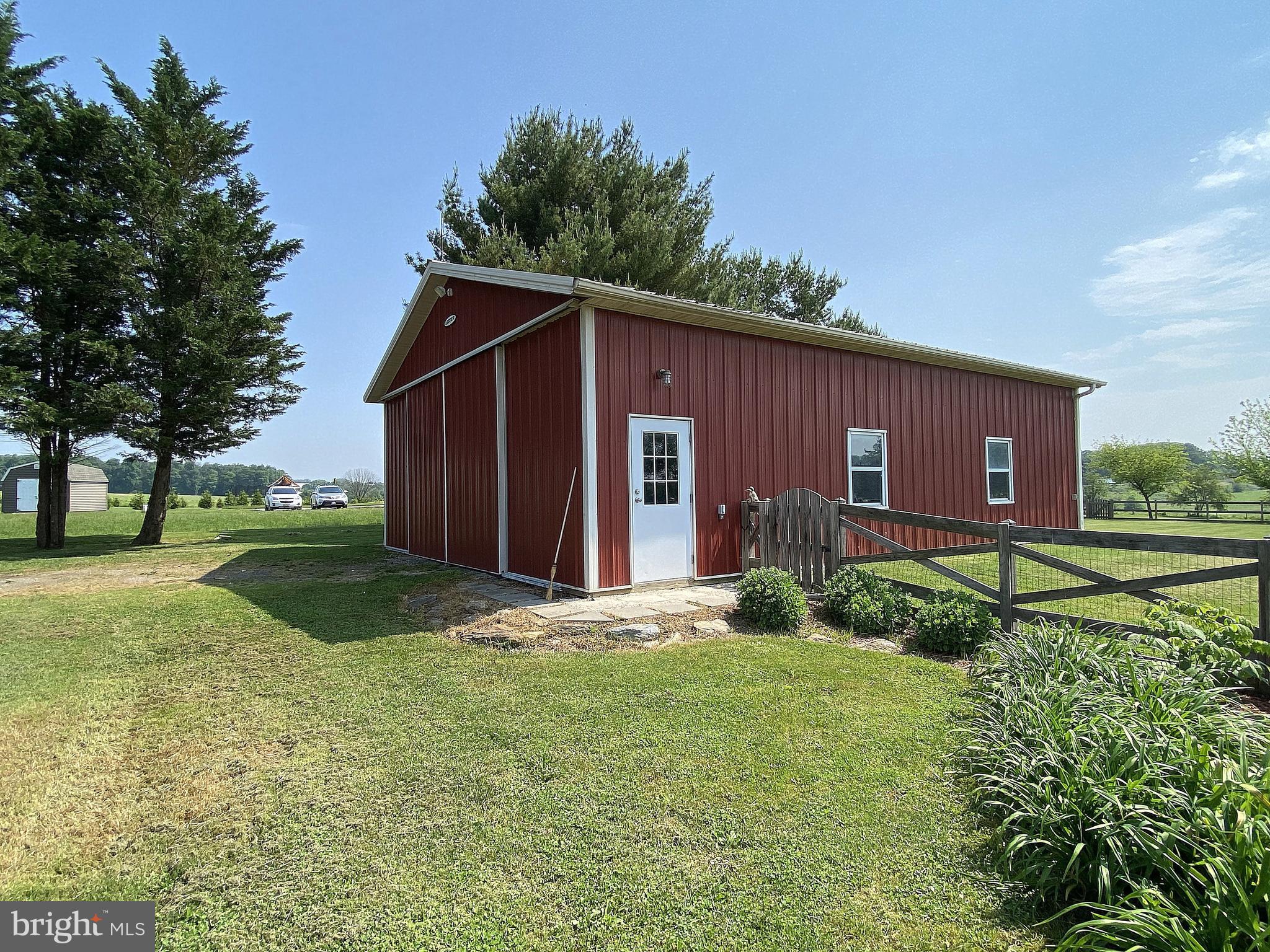 HAMPSTEAD - Residential