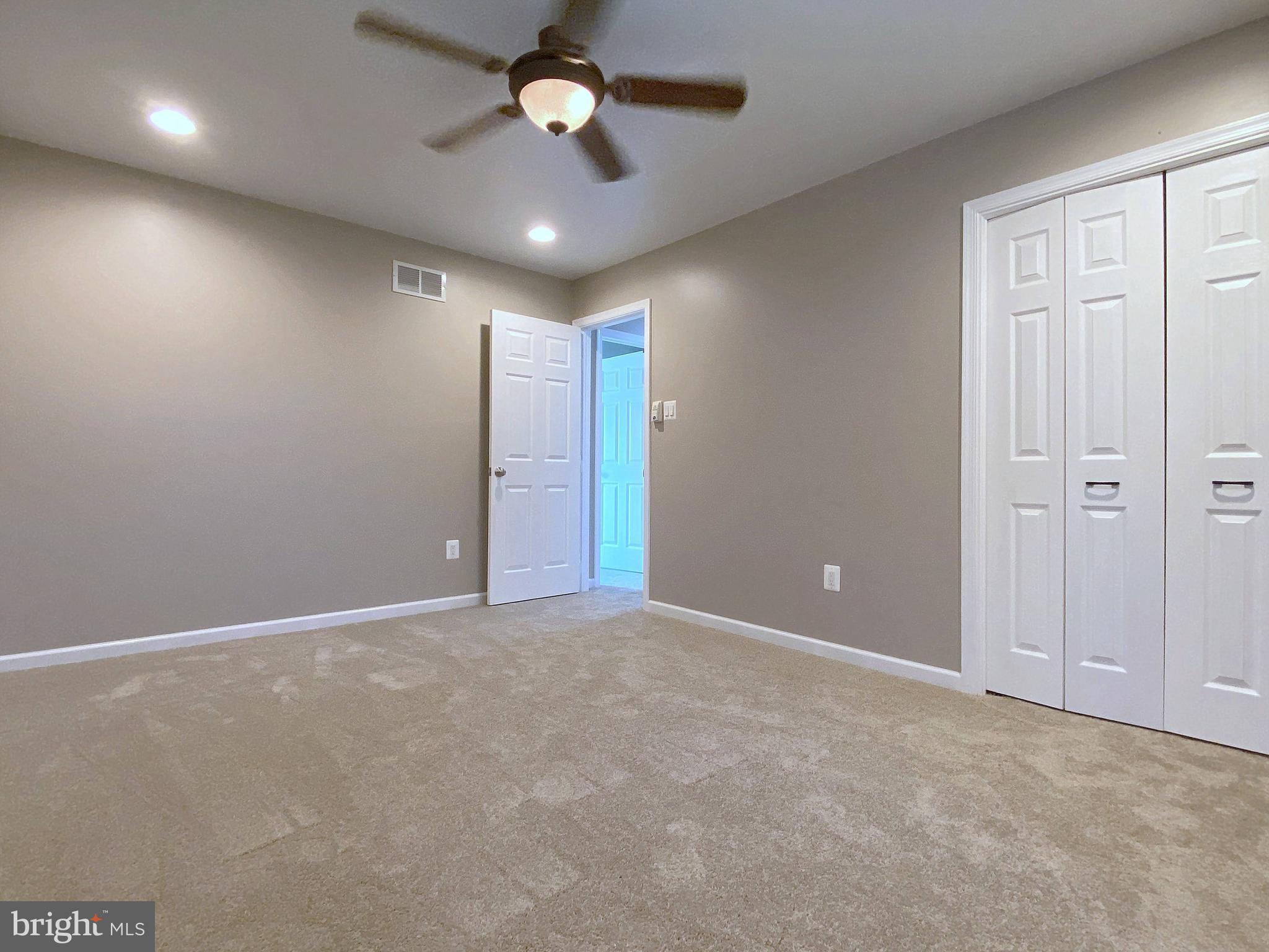 HAMPSTEAD - Residential