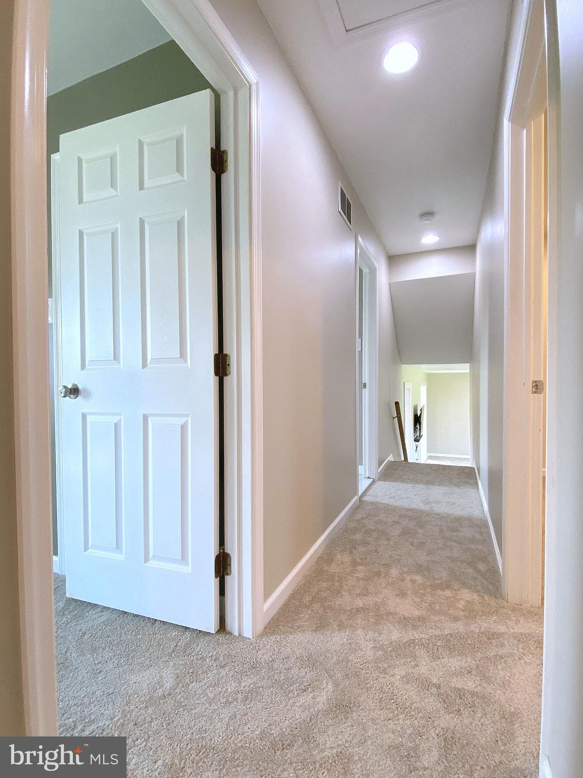 HAMPSTEAD - Residential