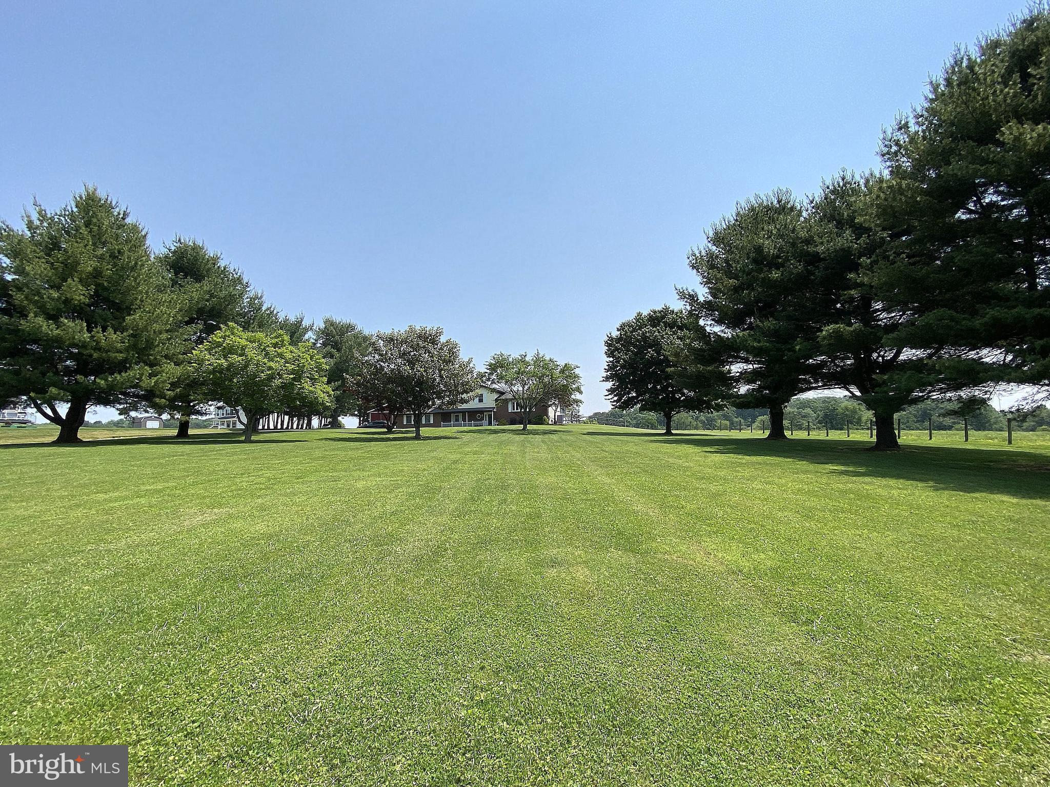 HAMPSTEAD - Residential