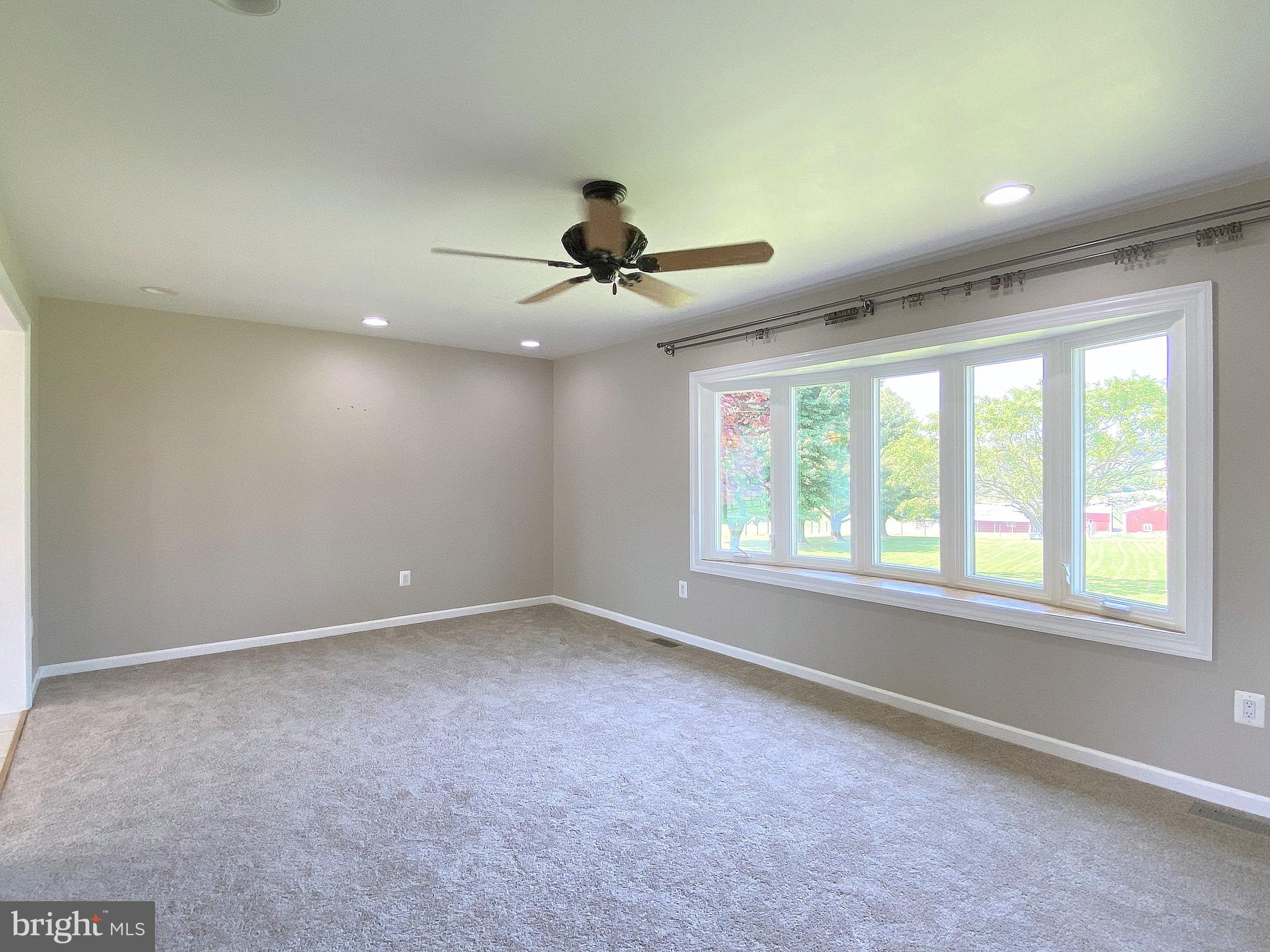 HAMPSTEAD - Residential