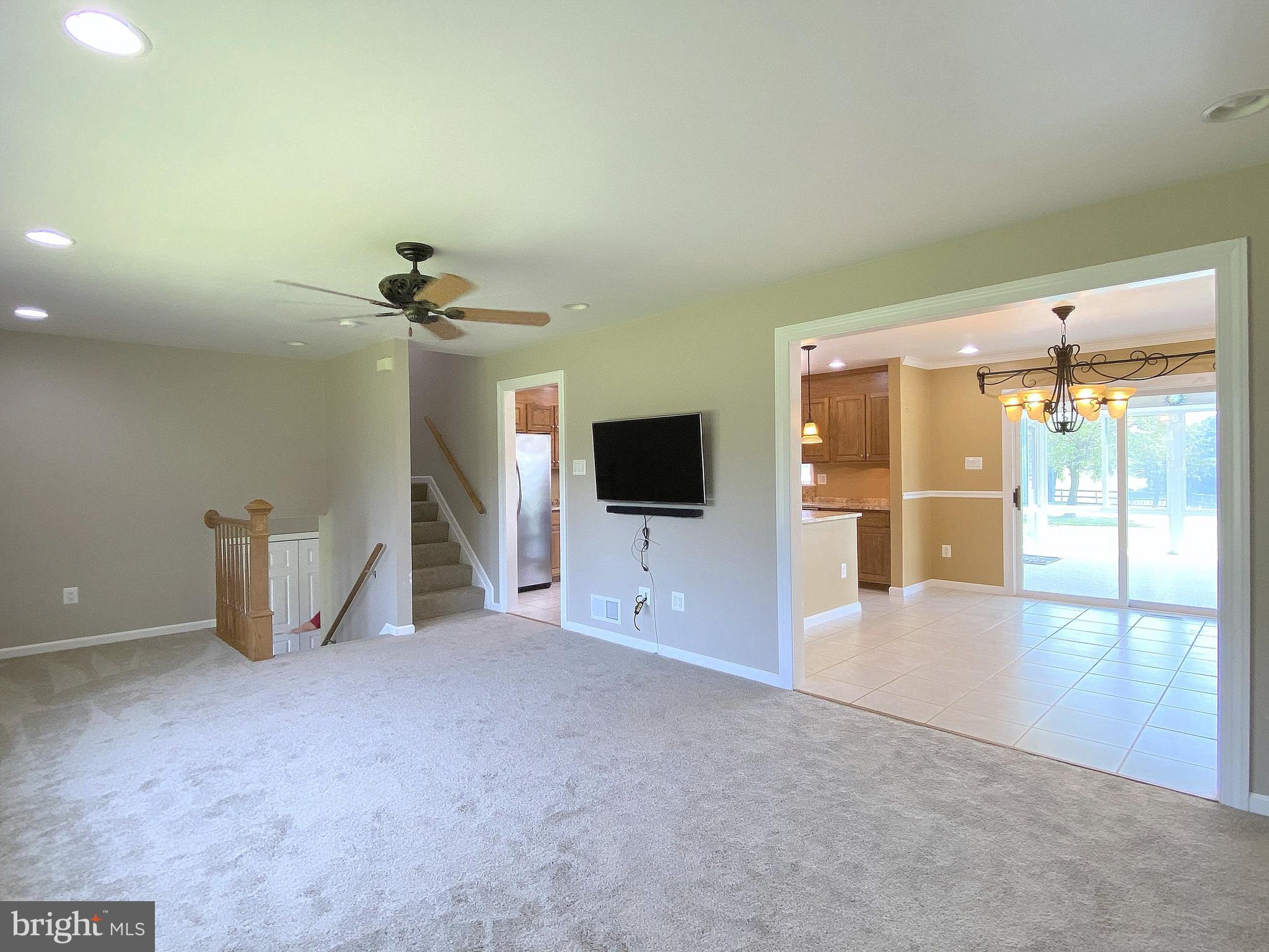 HAMPSTEAD - Residential