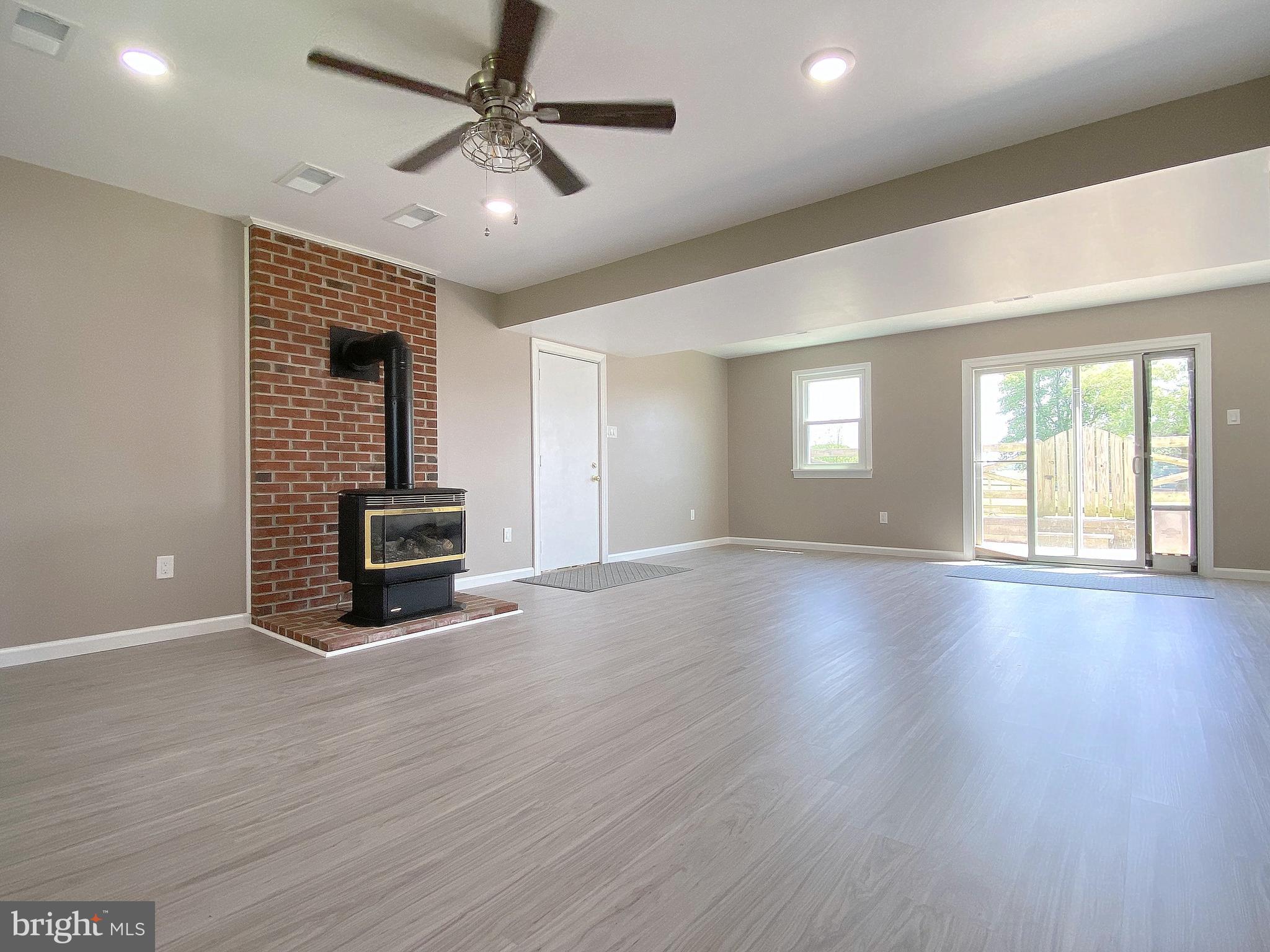 HAMPSTEAD - Residential