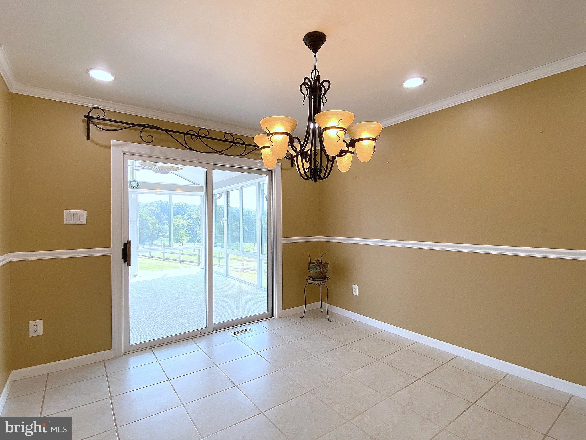 HAMPSTEAD - Residential