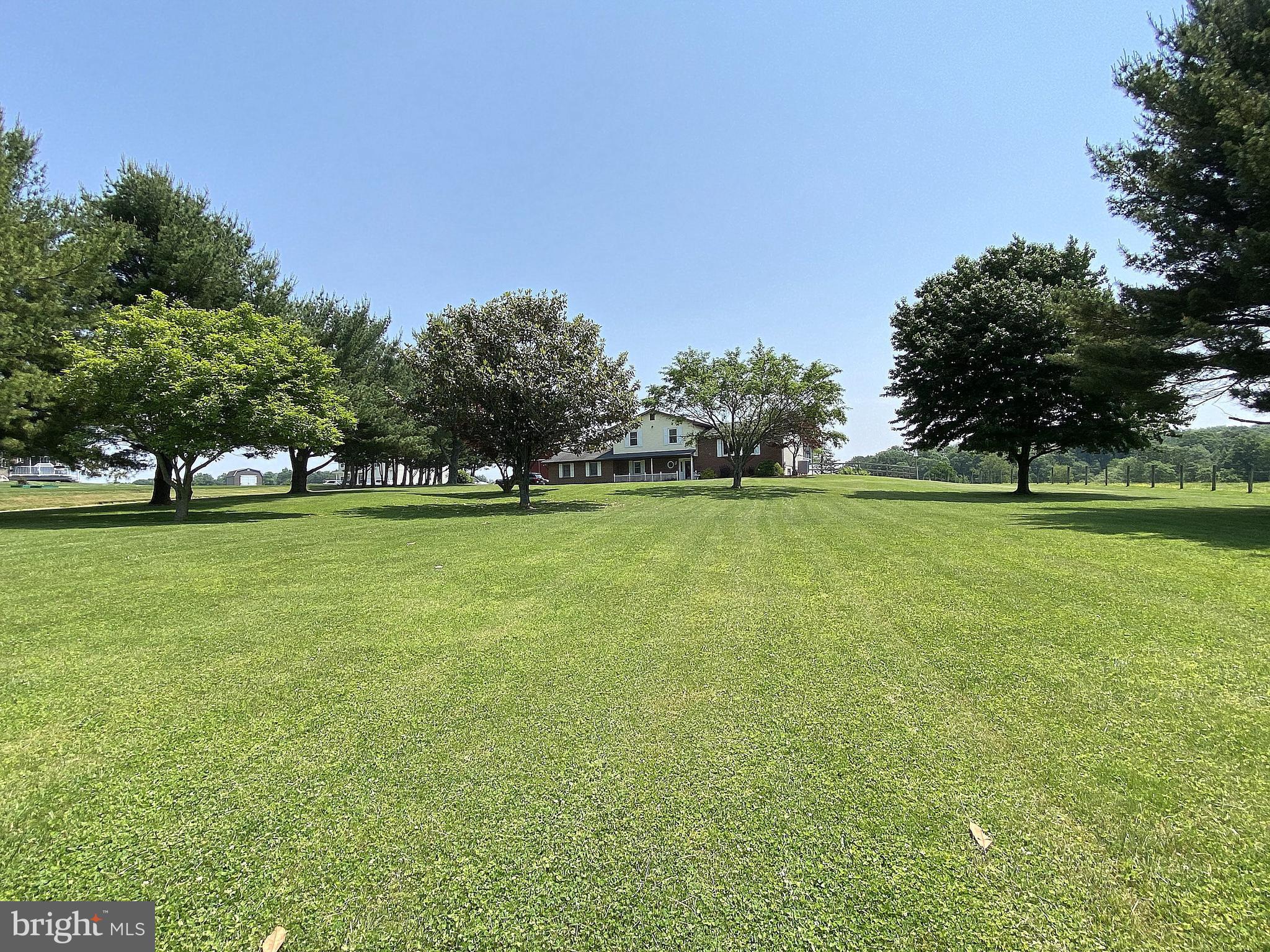 HAMPSTEAD - Residential