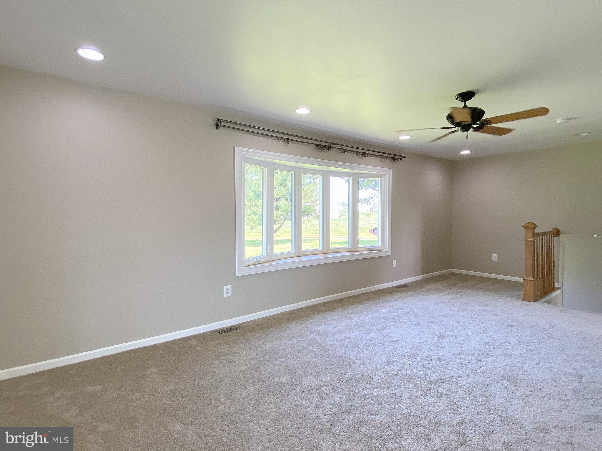 HAMPSTEAD - Residential