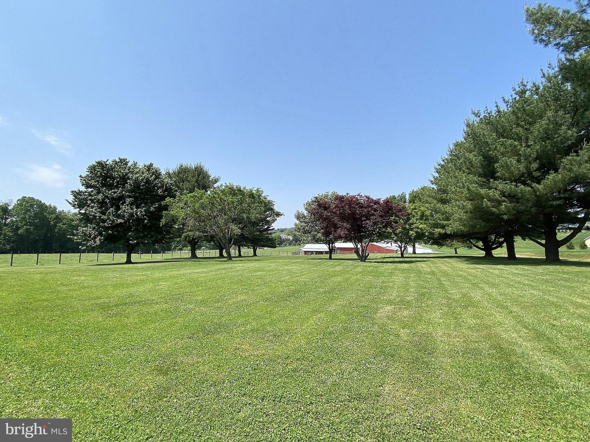 HAMPSTEAD - Residential