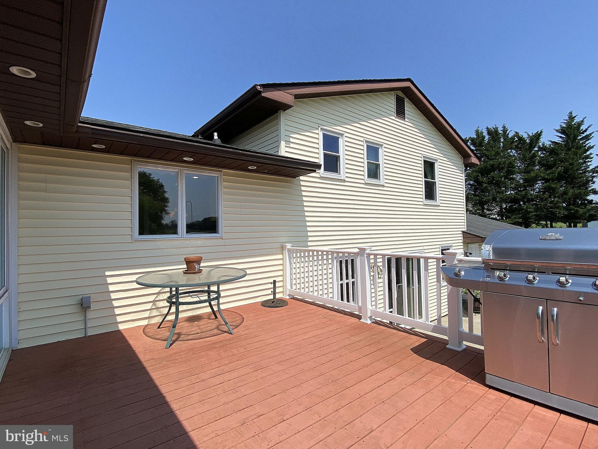 HAMPSTEAD - Residential