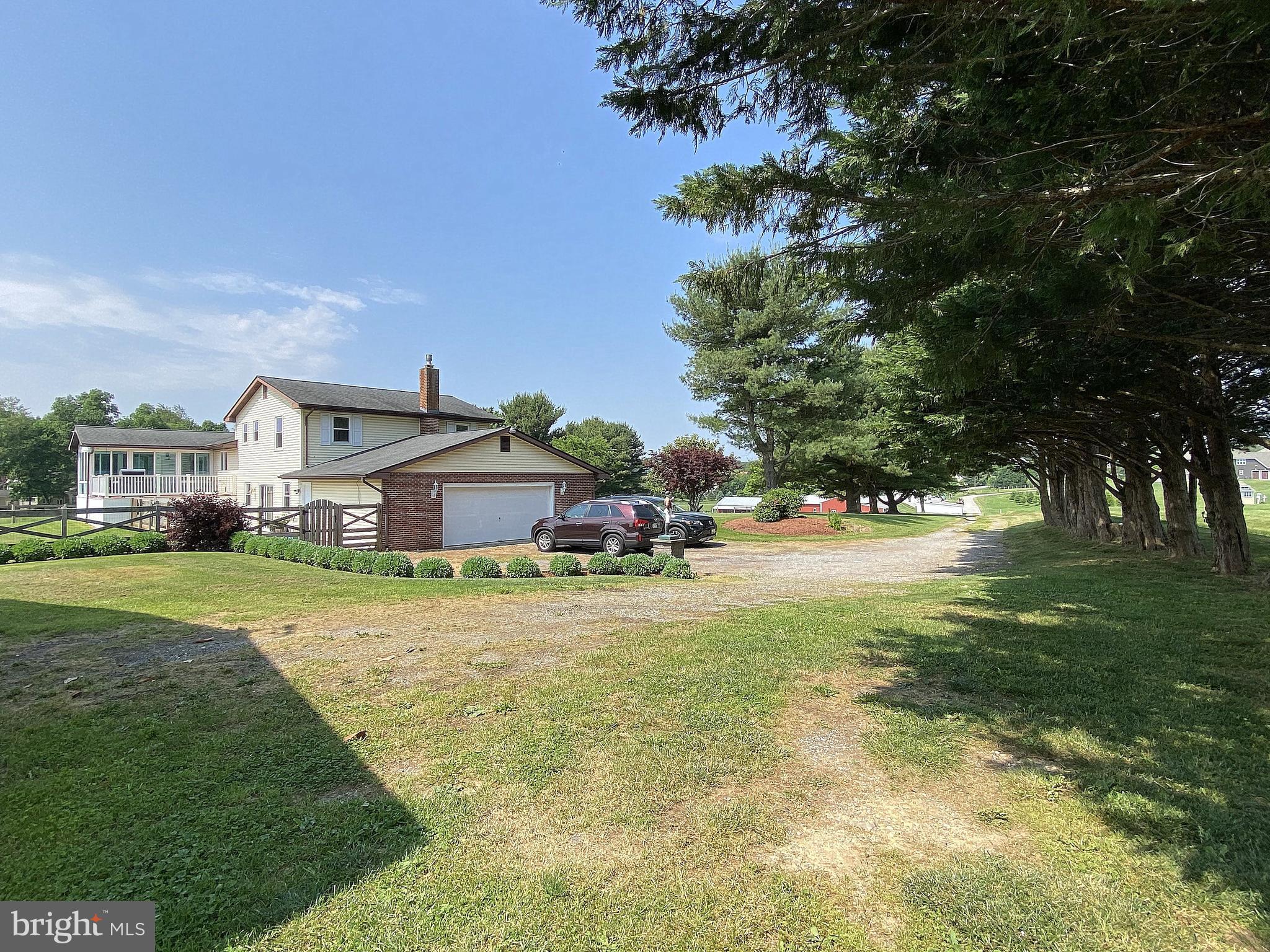 HAMPSTEAD - Residential