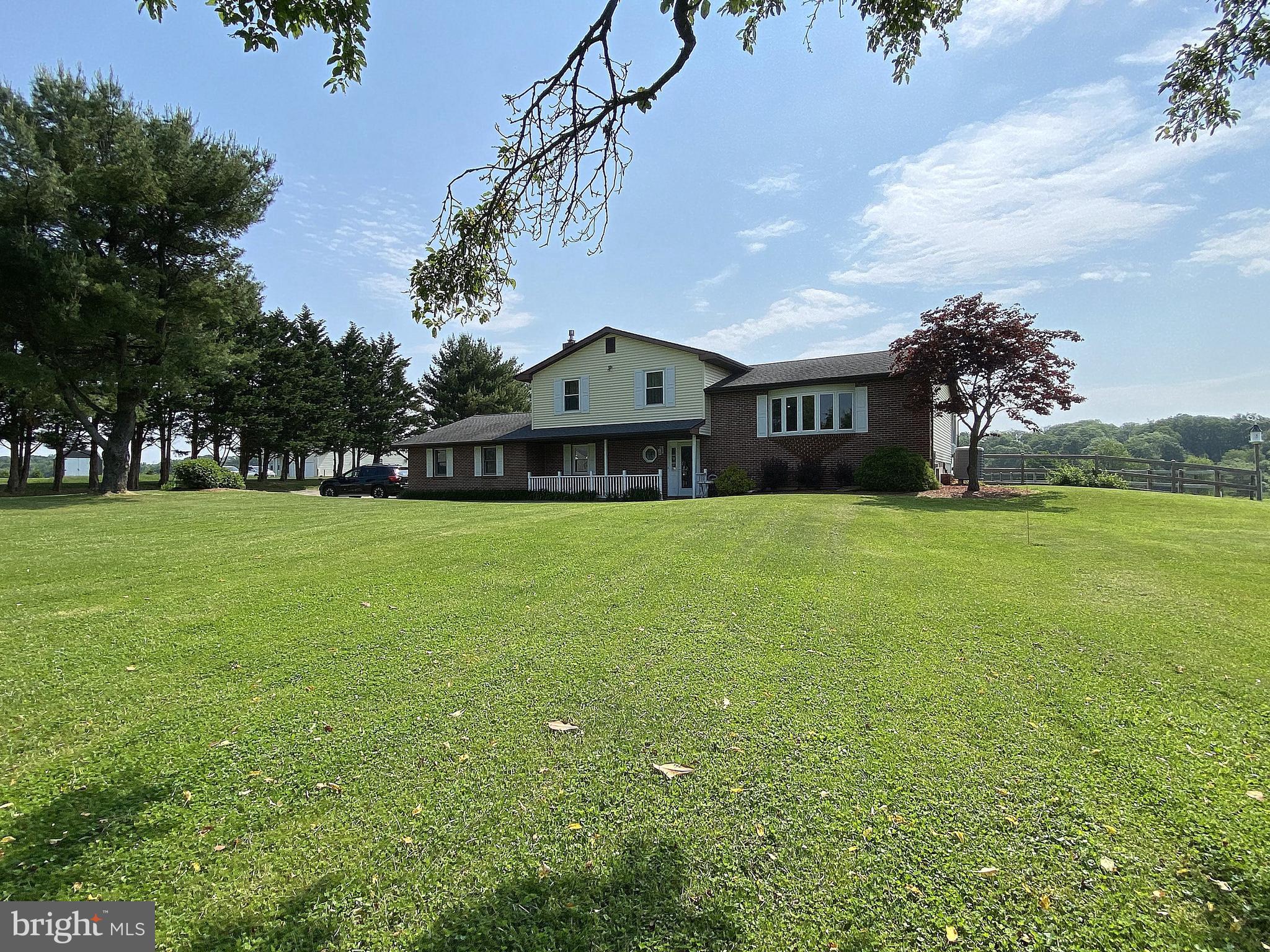 HAMPSTEAD - Residential