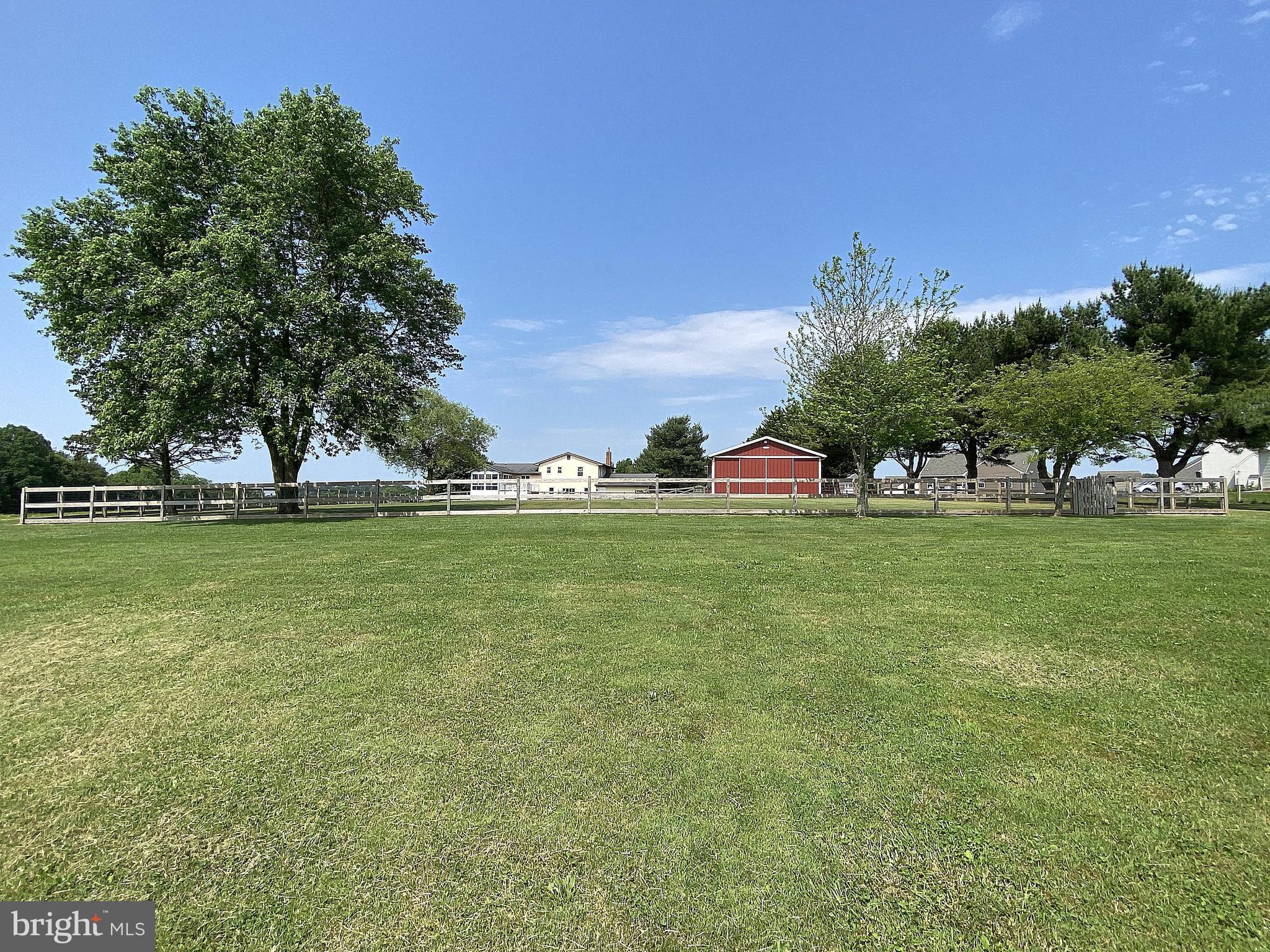 HAMPSTEAD - Residential