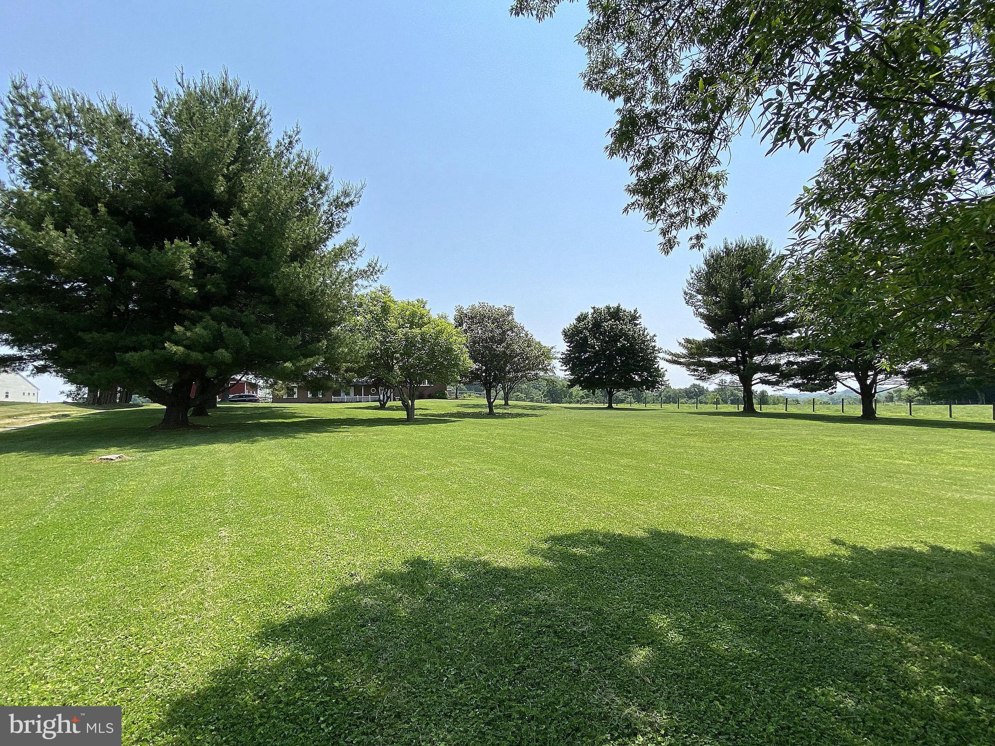 HAMPSTEAD - Residential