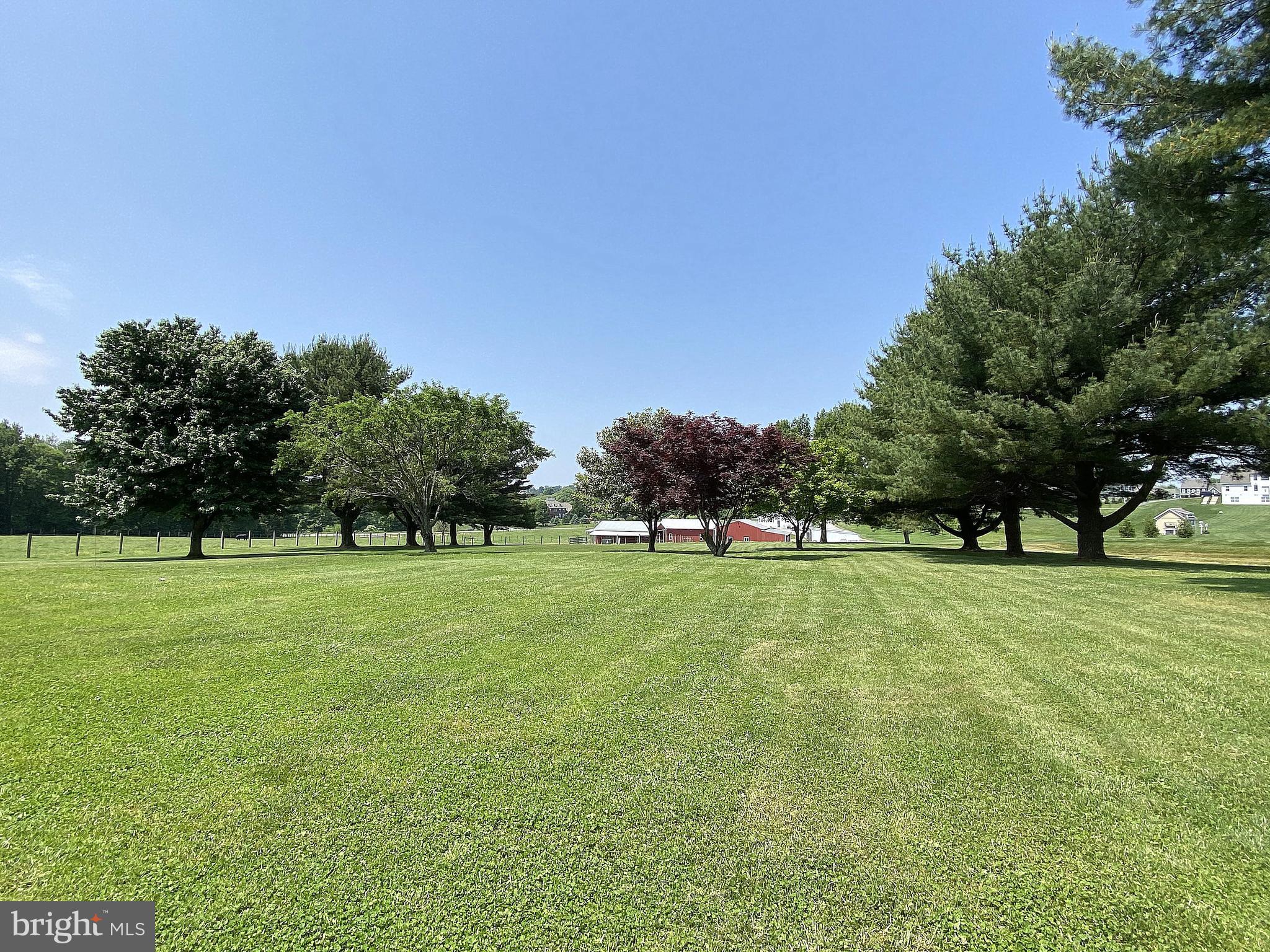 HAMPSTEAD - Residential