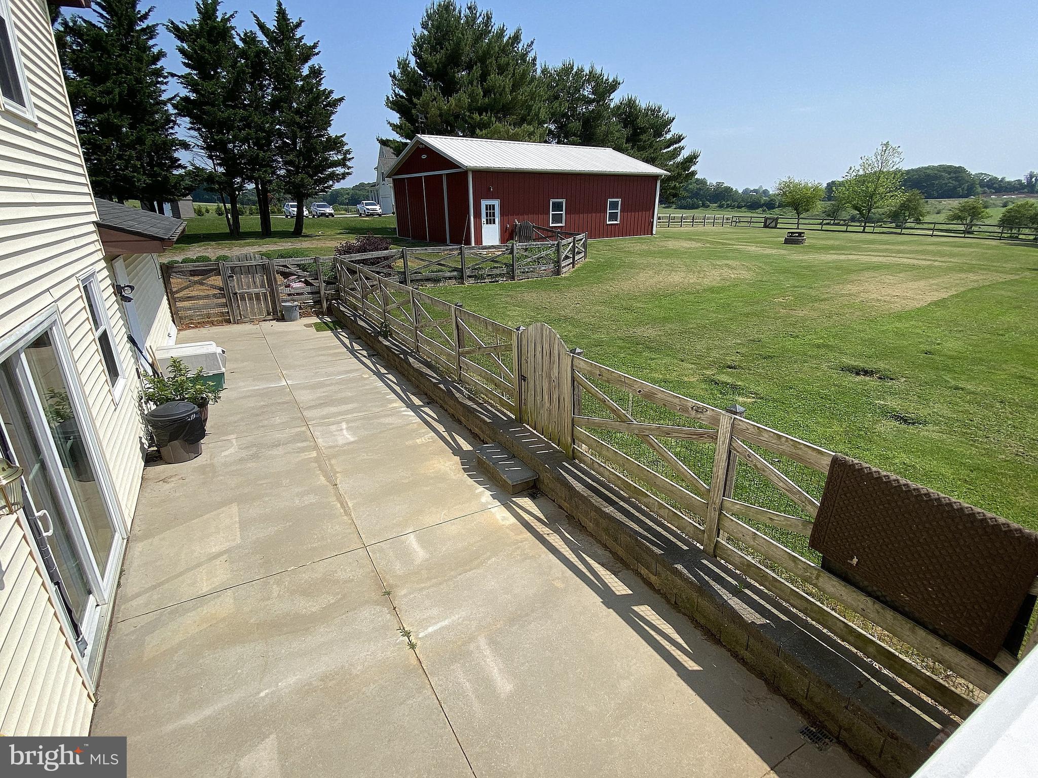 HAMPSTEAD - Residential