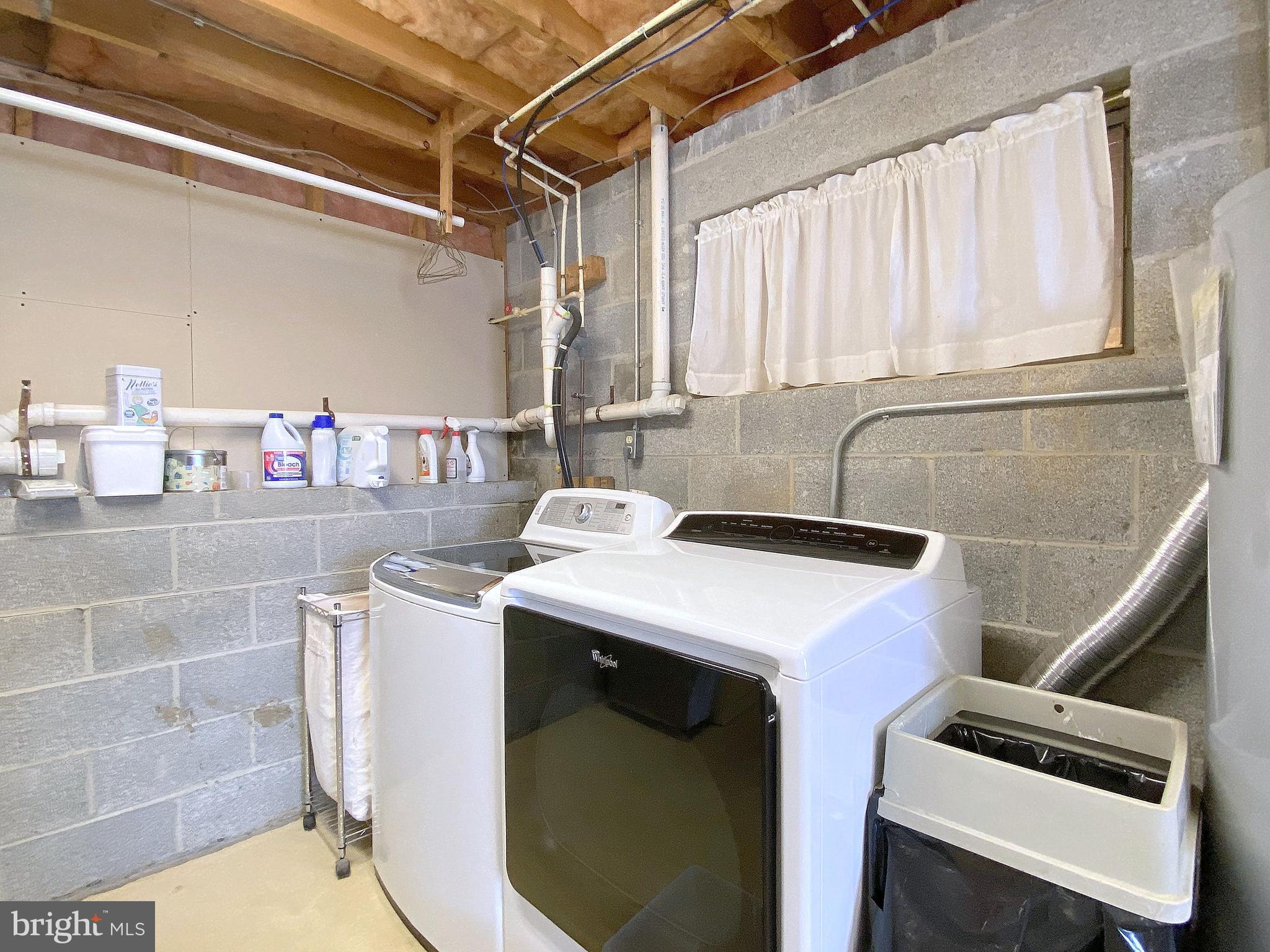 HAMPSTEAD - Residential