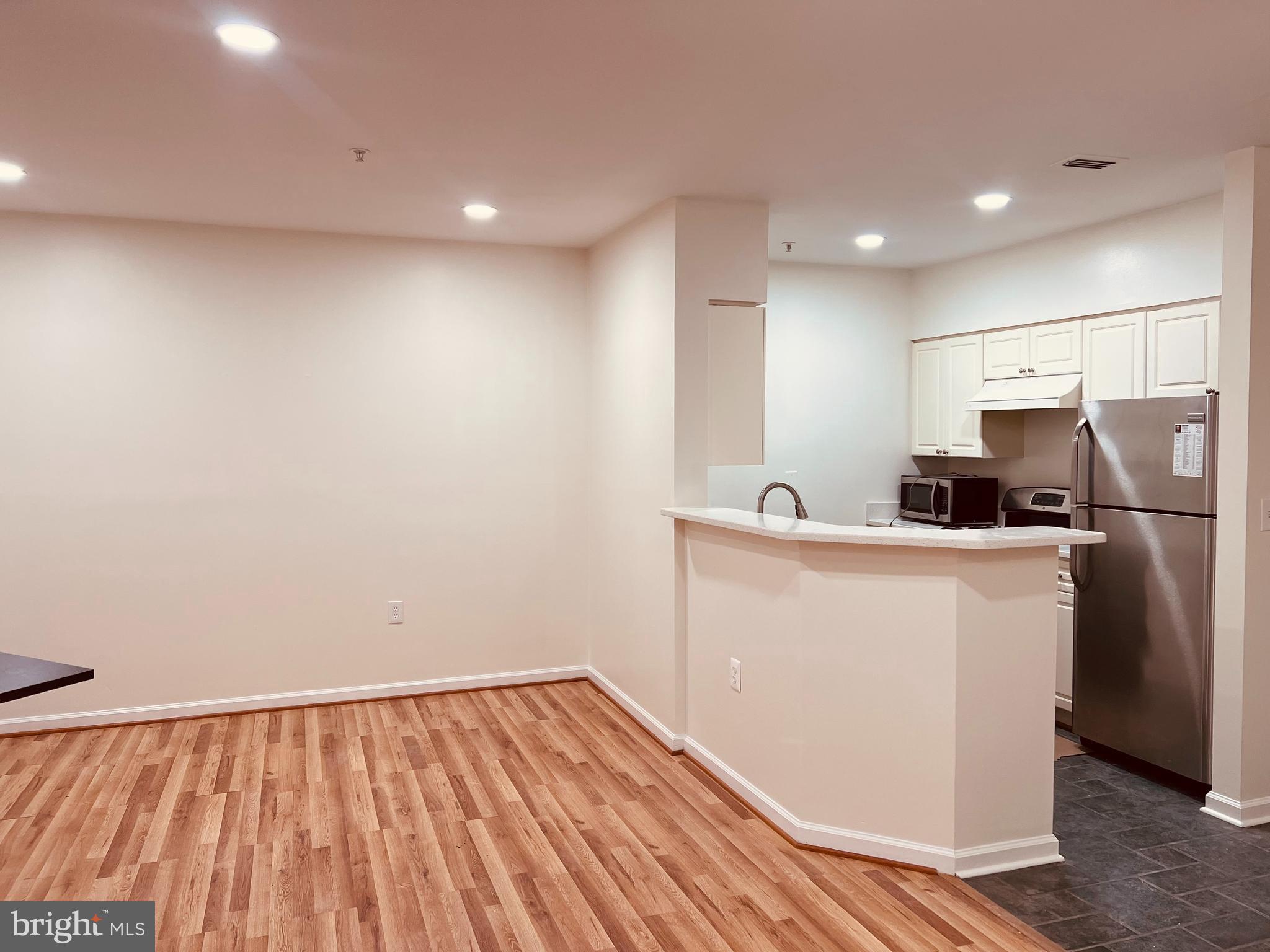 2204 WESTCOURT LANE 113