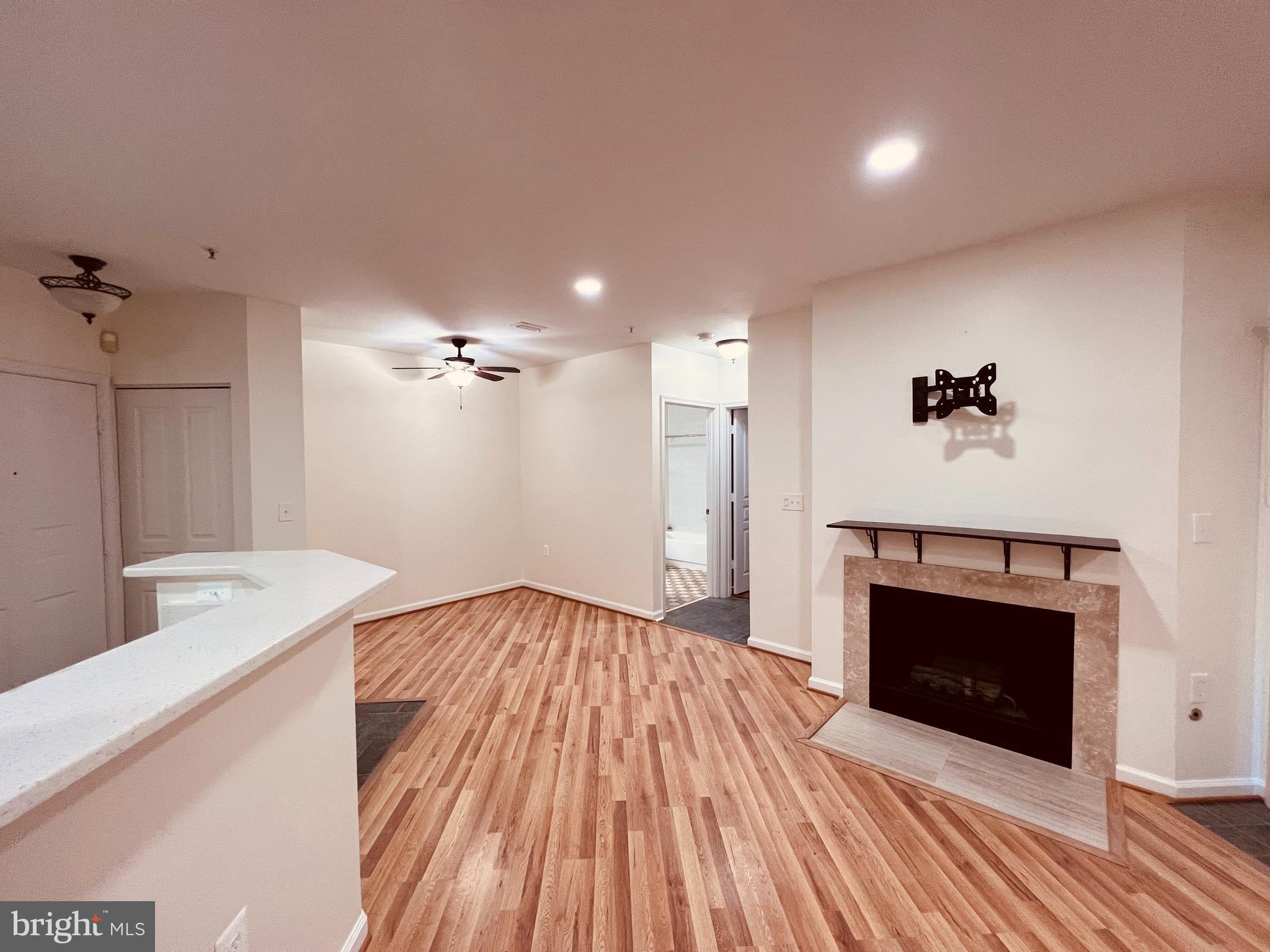 2204 WESTCOURT LANE 113