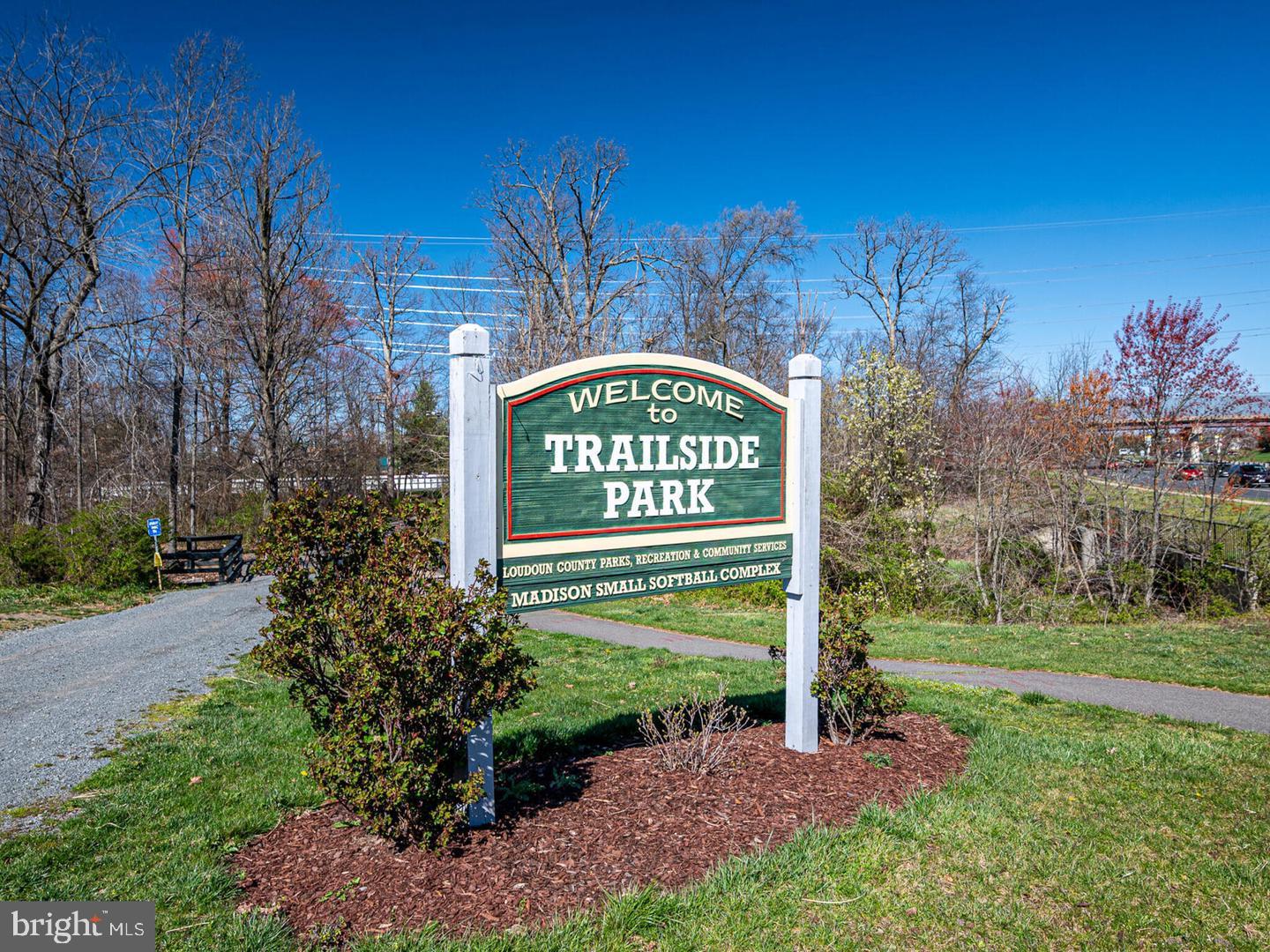 ASHBURN FARM - Residential