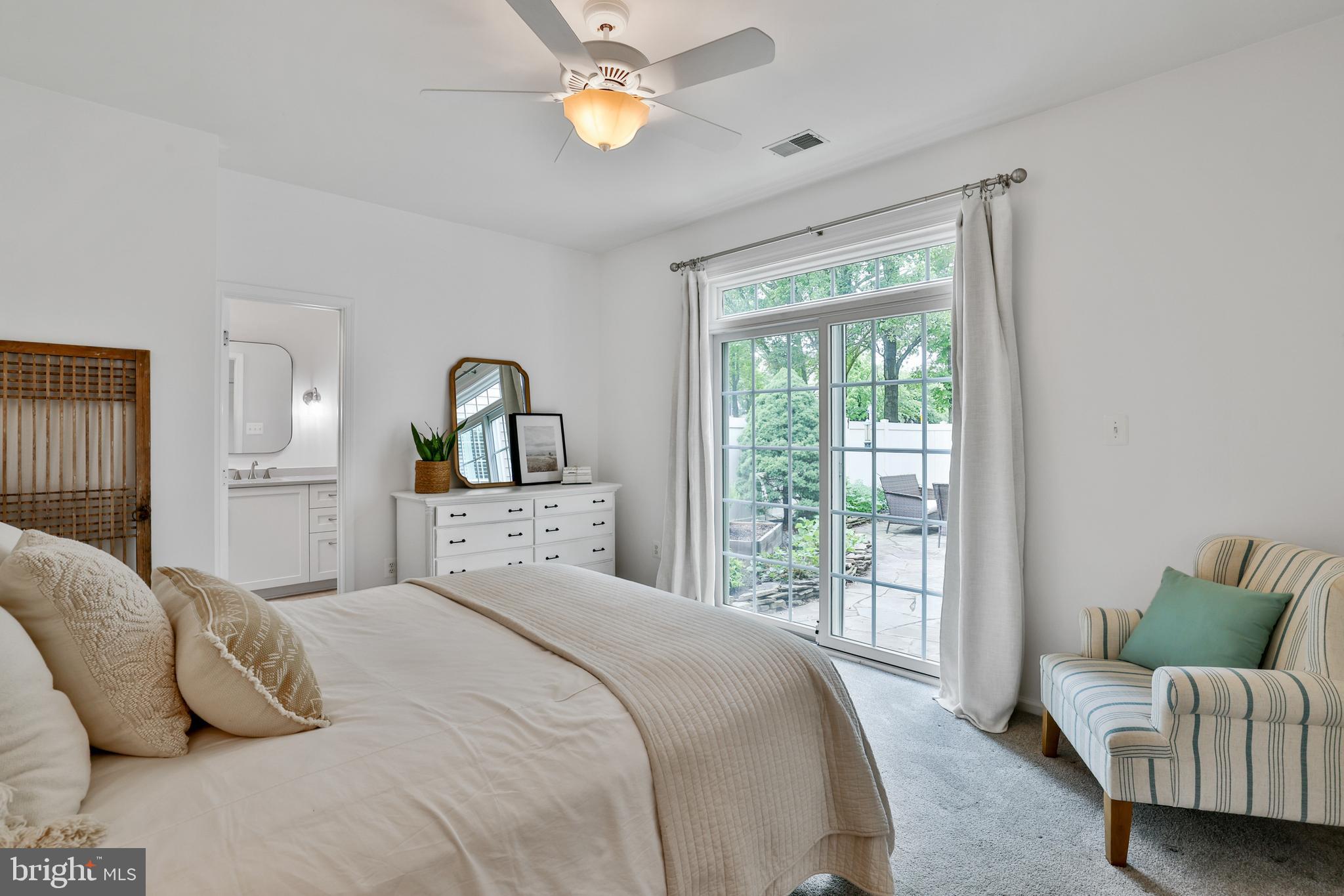 ASHBURN FARM - Residential