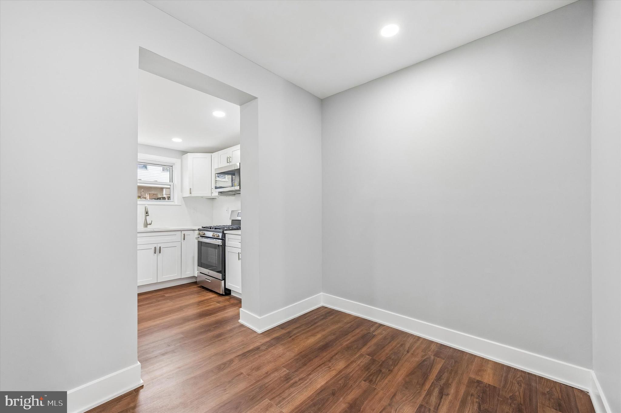 1940 S LAMBERT STREET