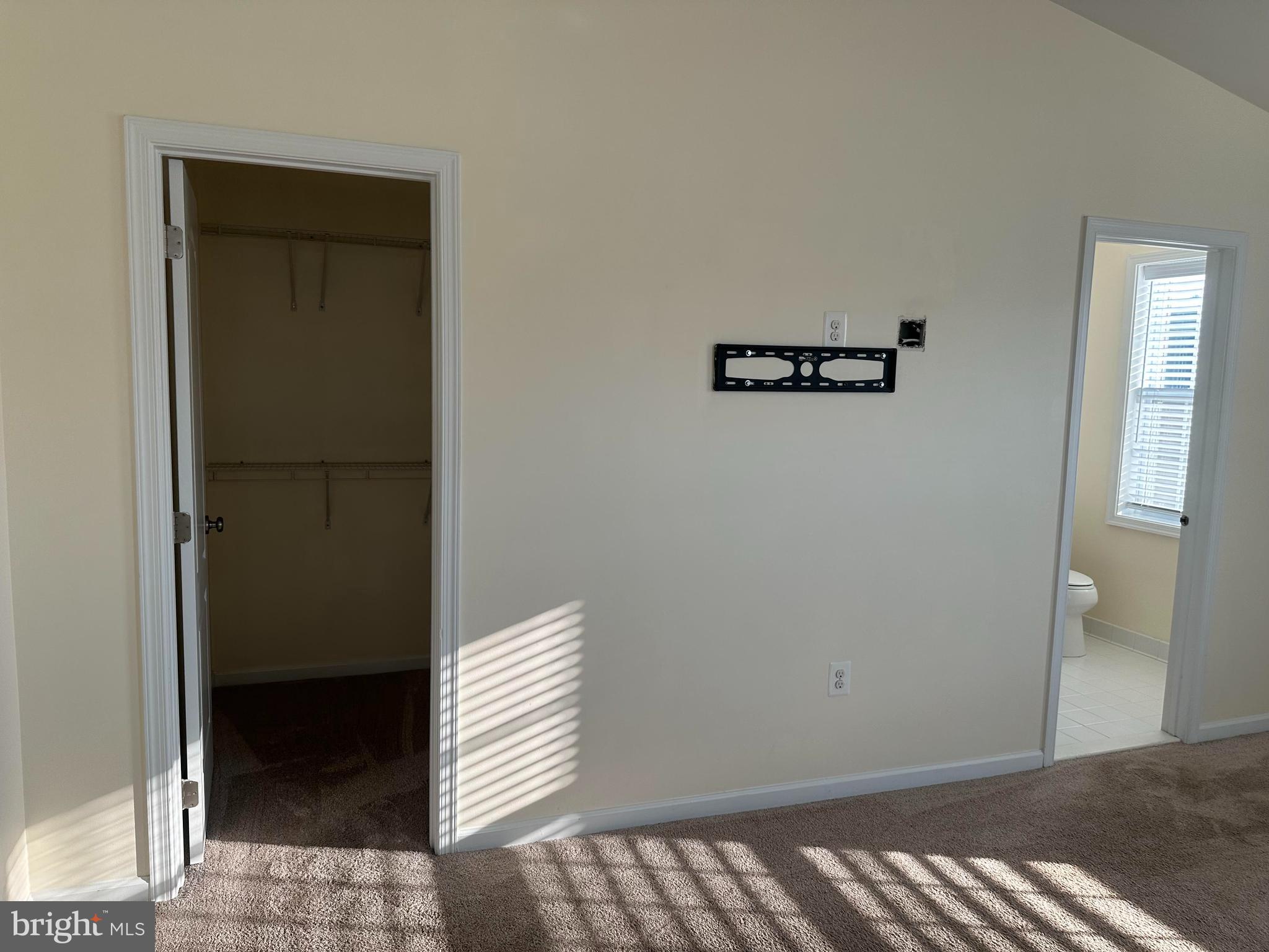 LOUDOUN VALLEY FAIRMONT - Residential Lease