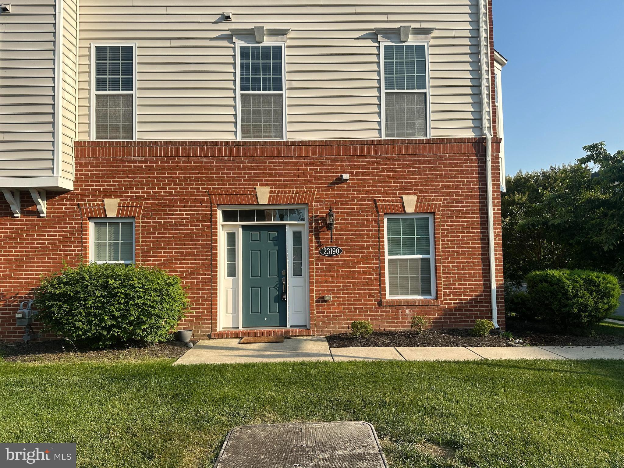 LOUDOUN VALLEY FAIRMONT - Residential Lease