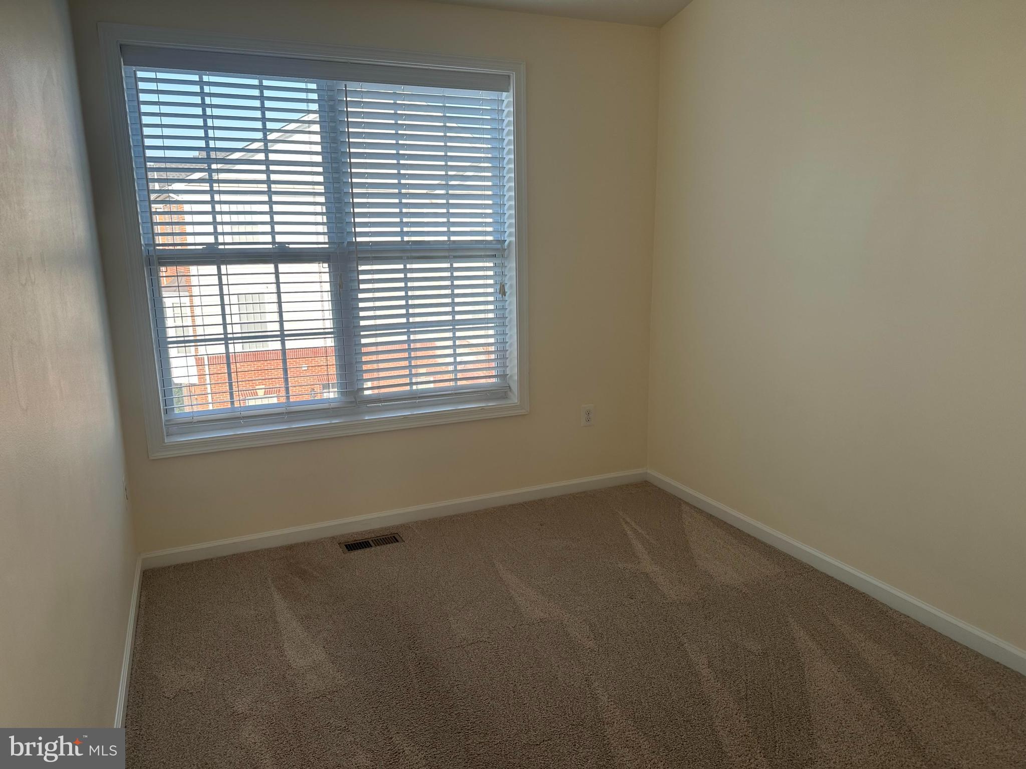 LOUDOUN VALLEY FAIRMONT - Residential Lease